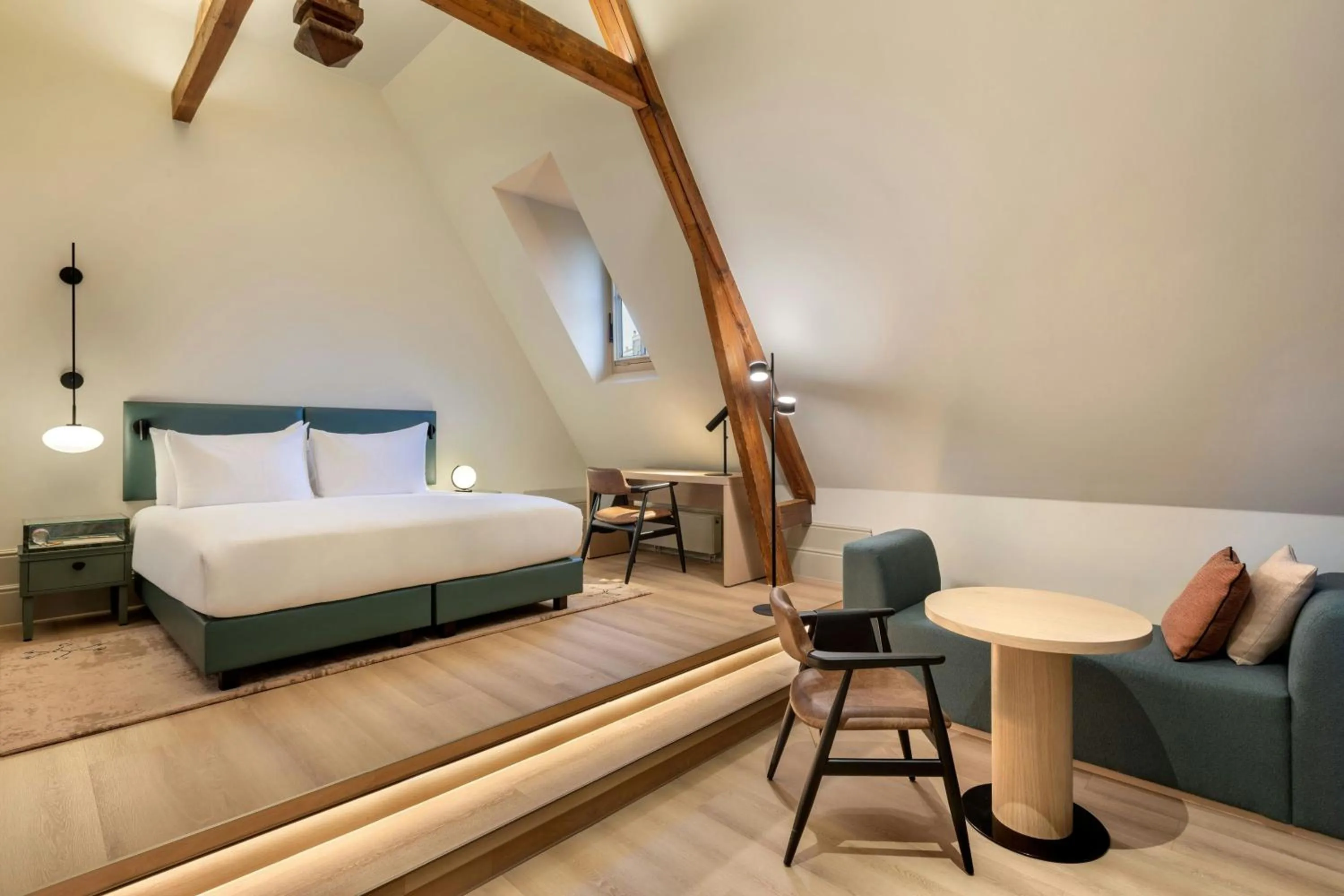 Bedroom, Bed in The College Hotel Amsterdam, Autograph Collection