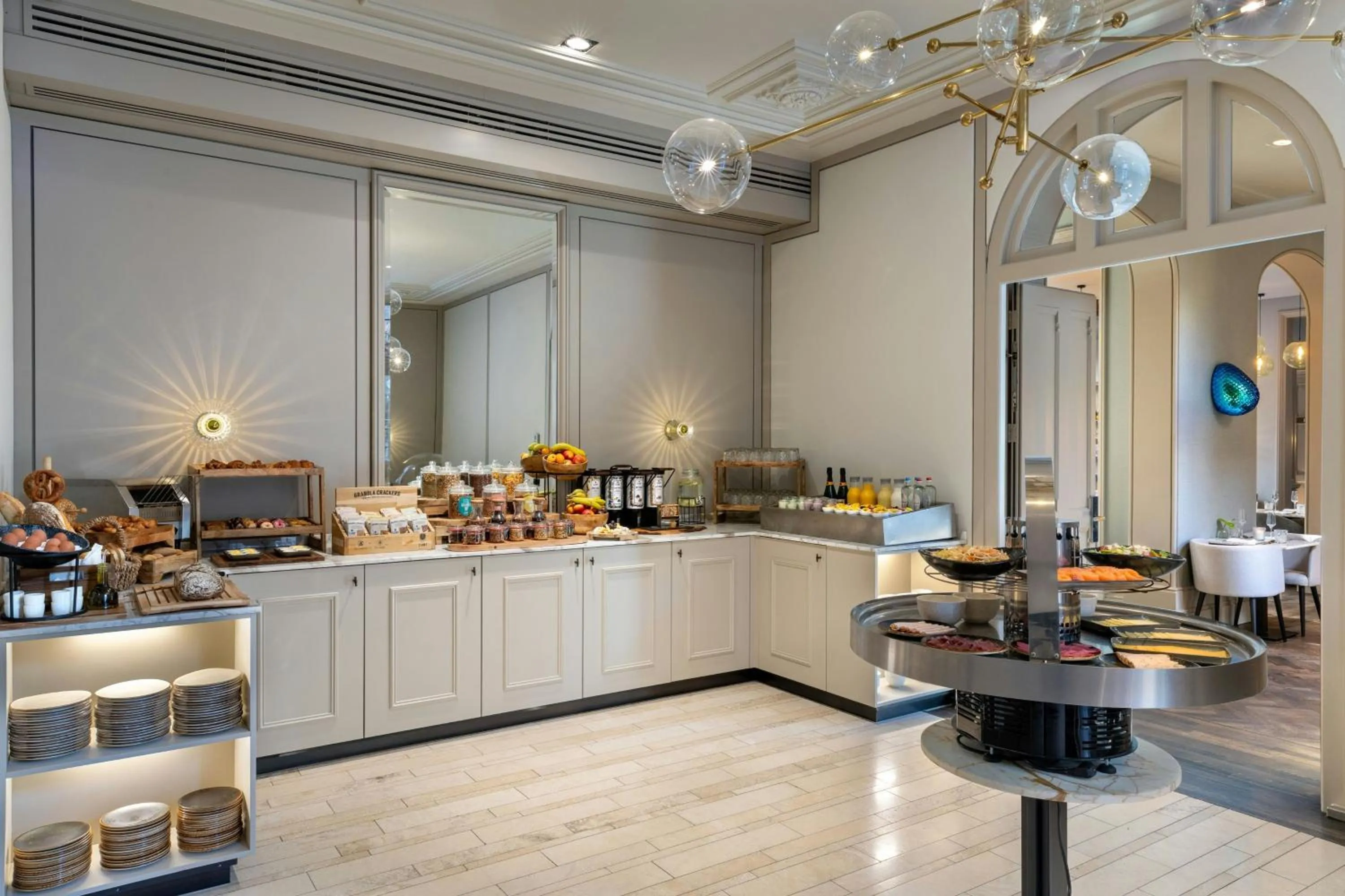 Breakfast in The College Hotel Amsterdam, Autograph Collection