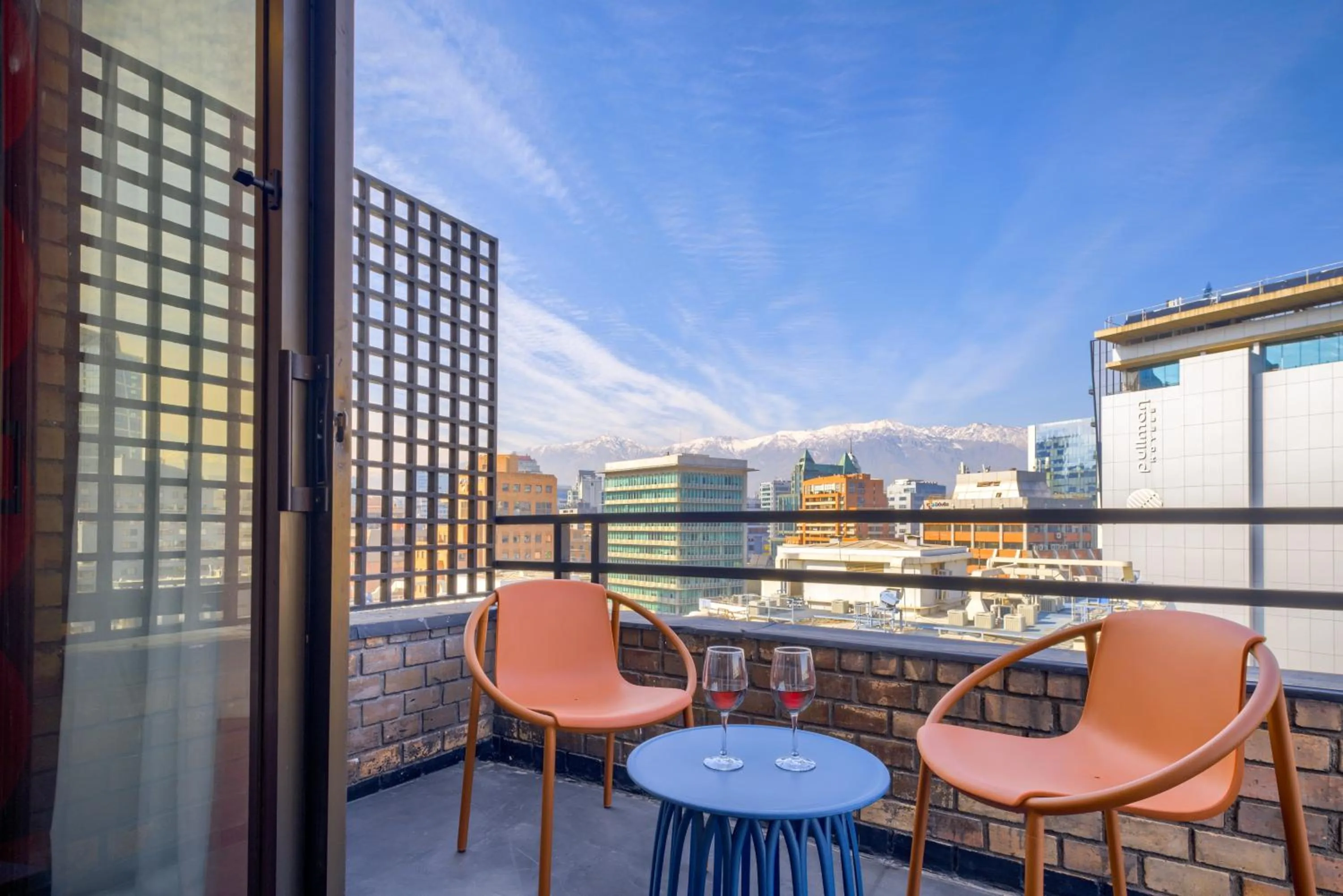 Day in APT Serviced Apartments Santiago