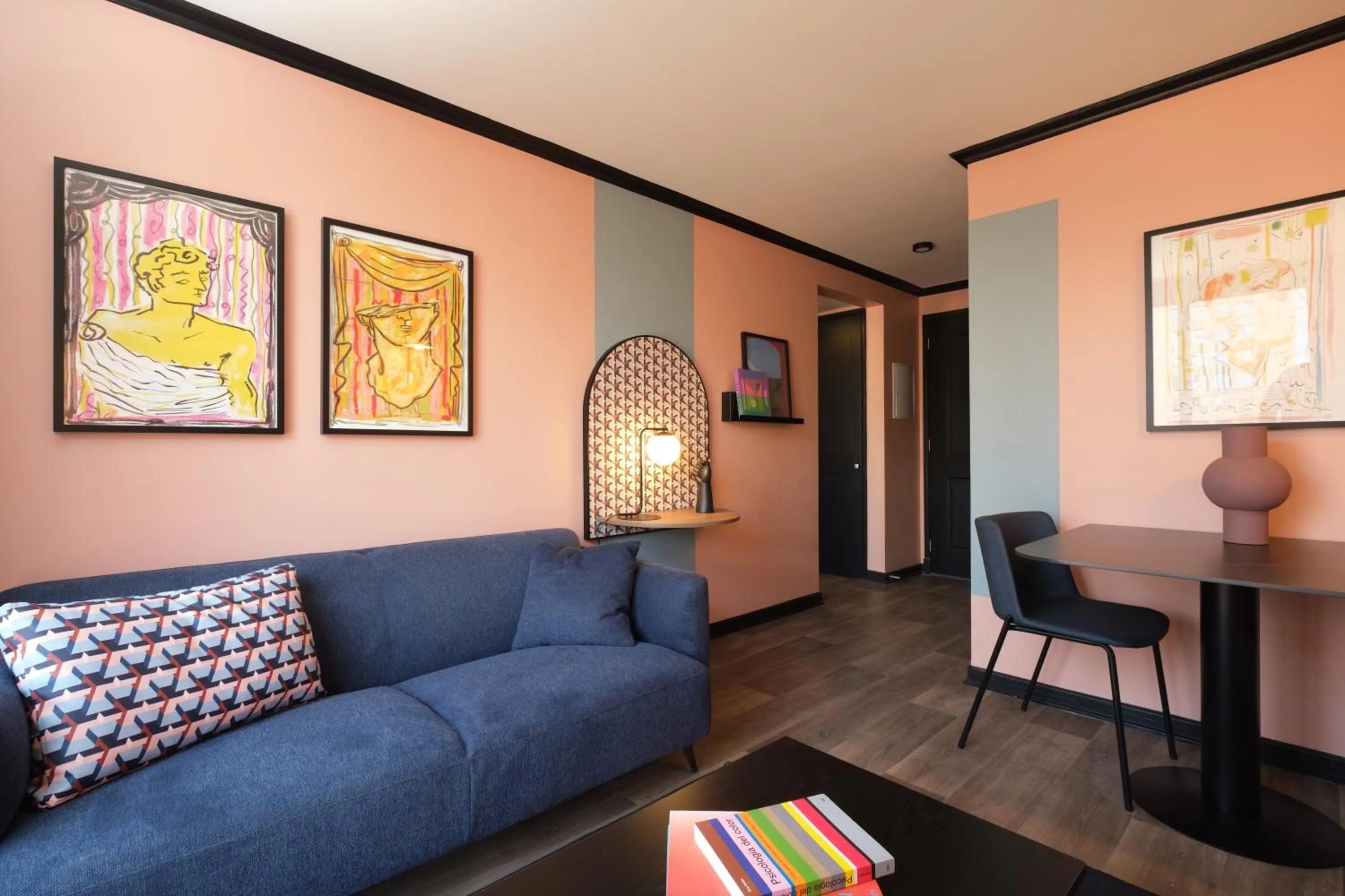 Seating area in APT Serviced Apartments Santiago