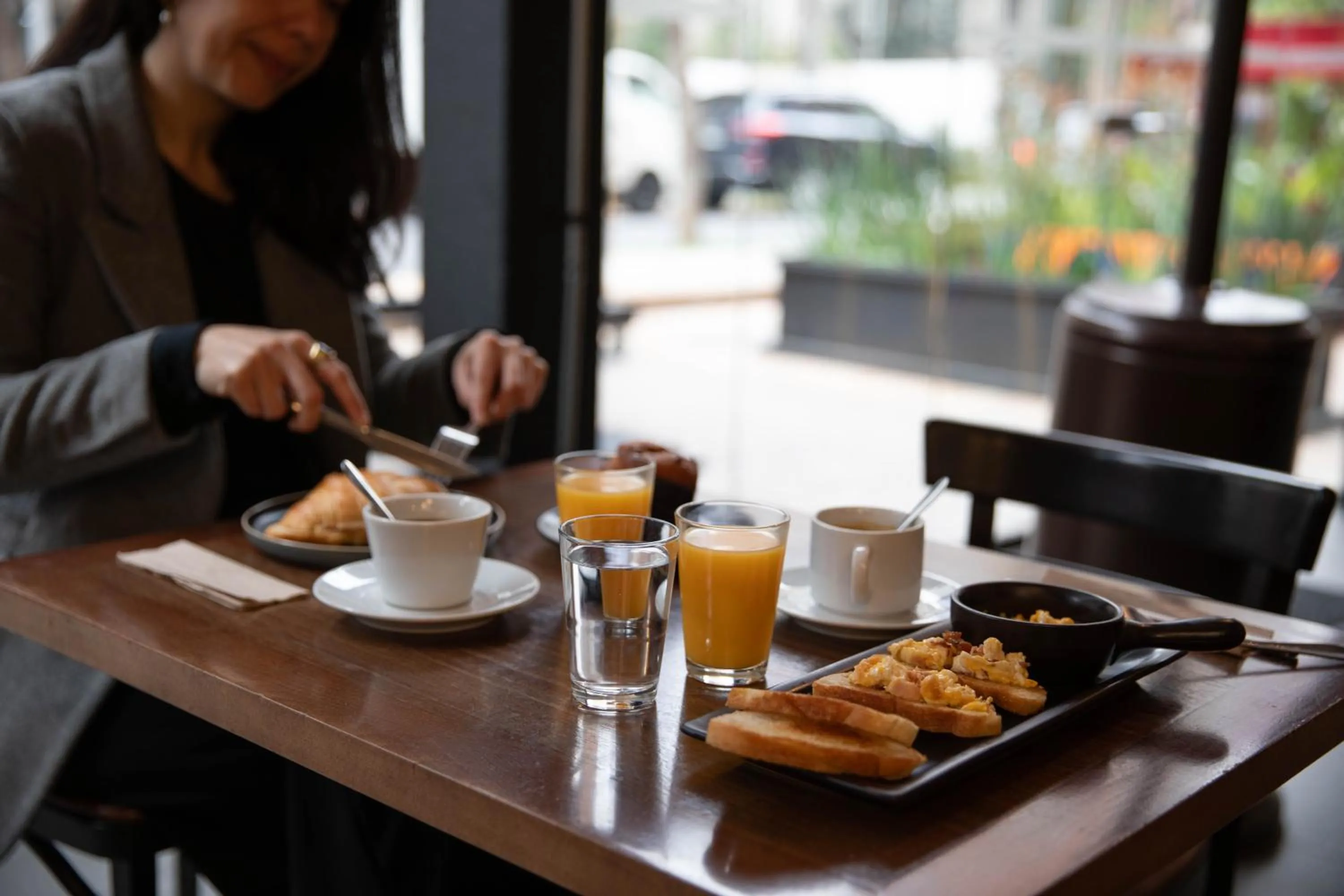 Breakfast in APT Serviced Apartments Santiago