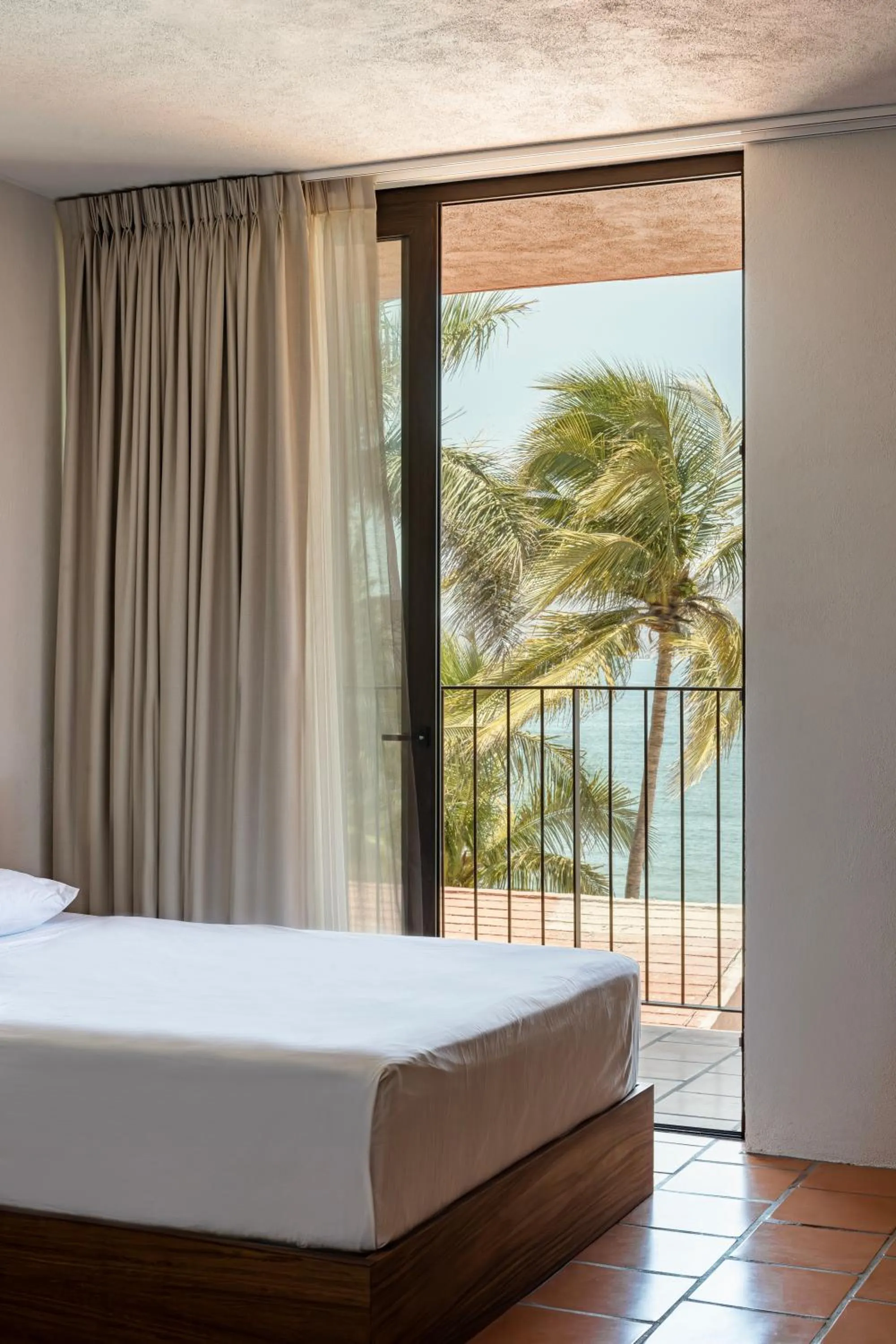 Balcony/Terrace, Bed in HOTEL AURELIA