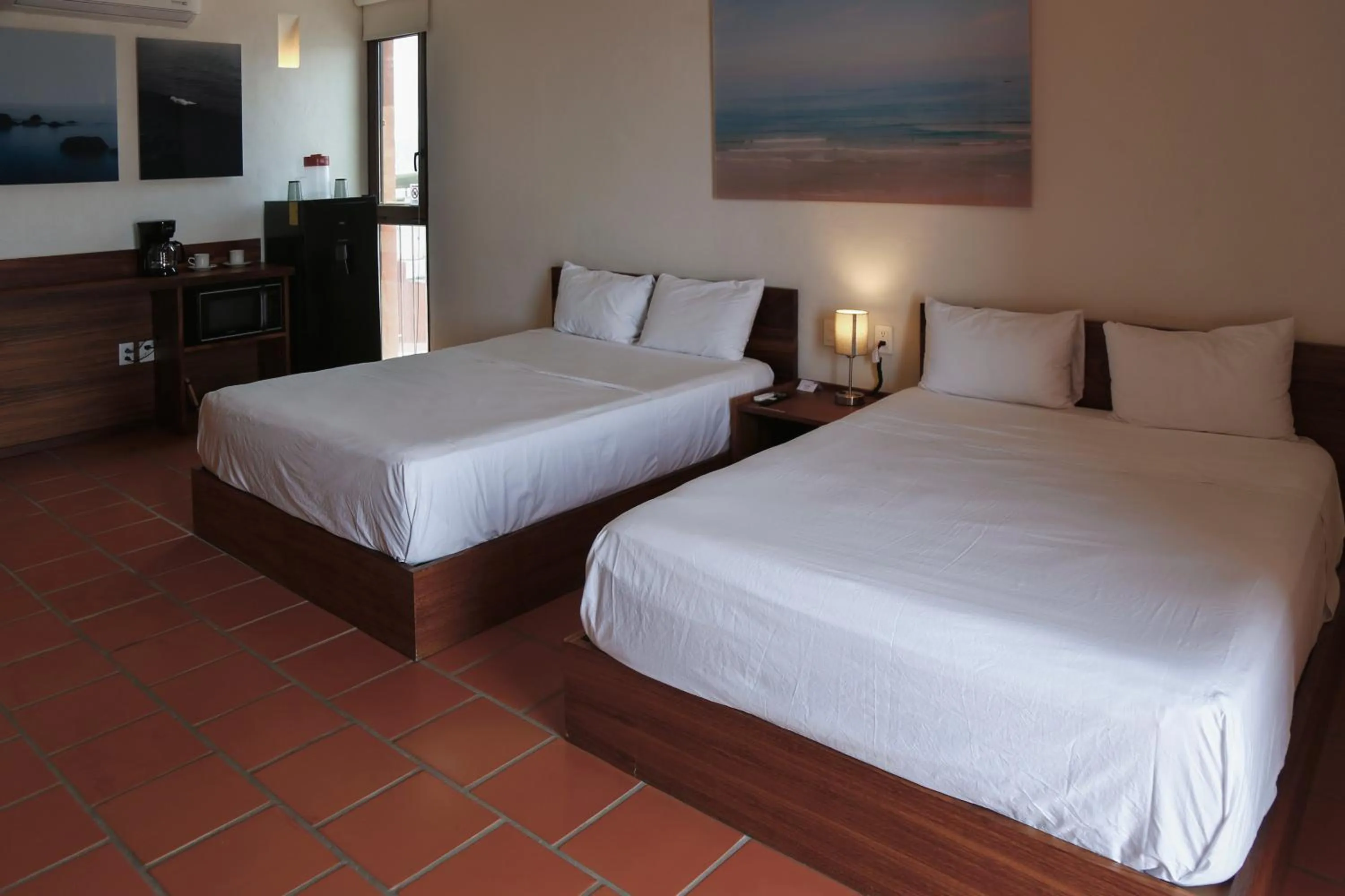 Kitchen or kitchenette, Bed in HOTEL AURELIA