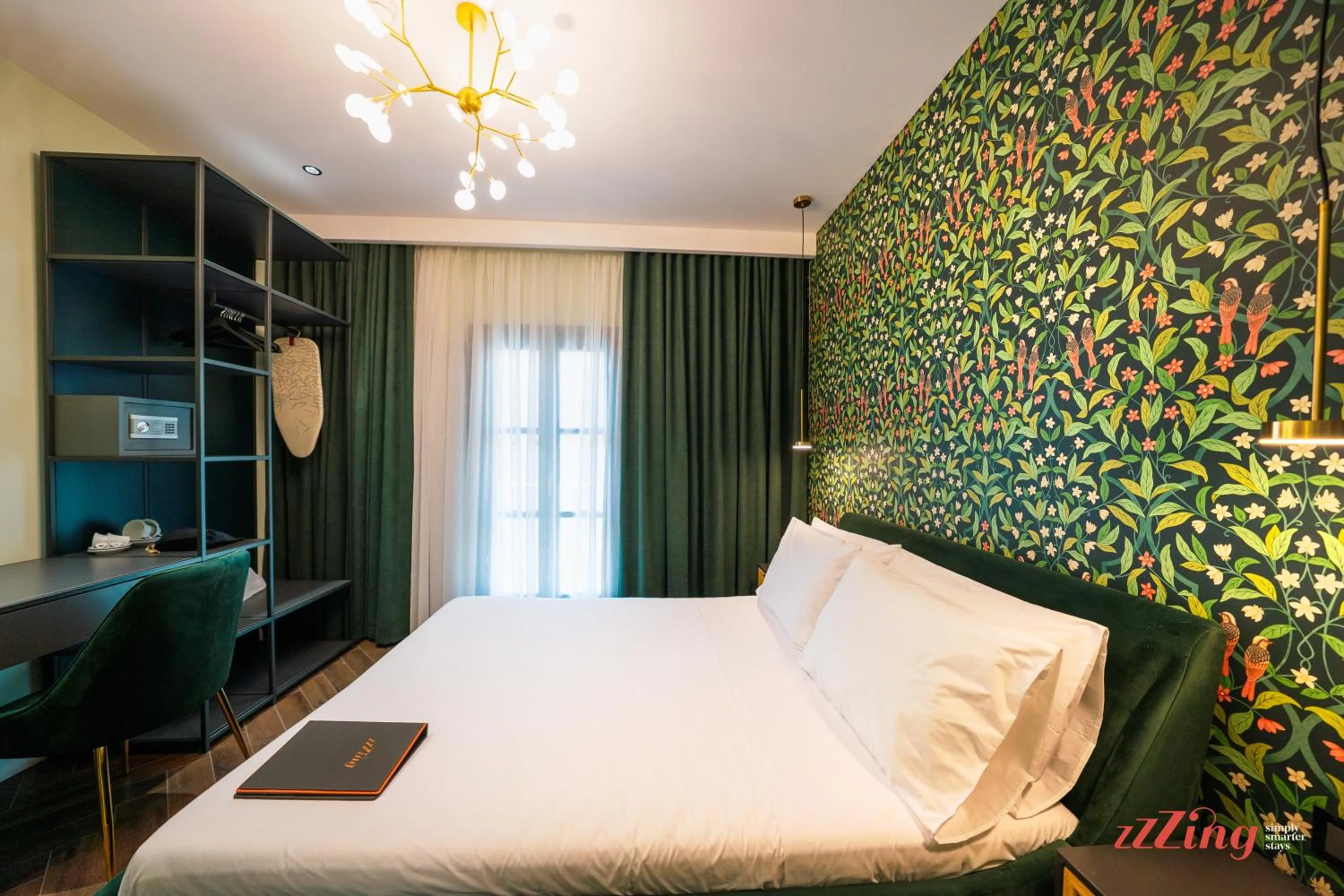 Bed in Avalon Boutique Hotel Valletta