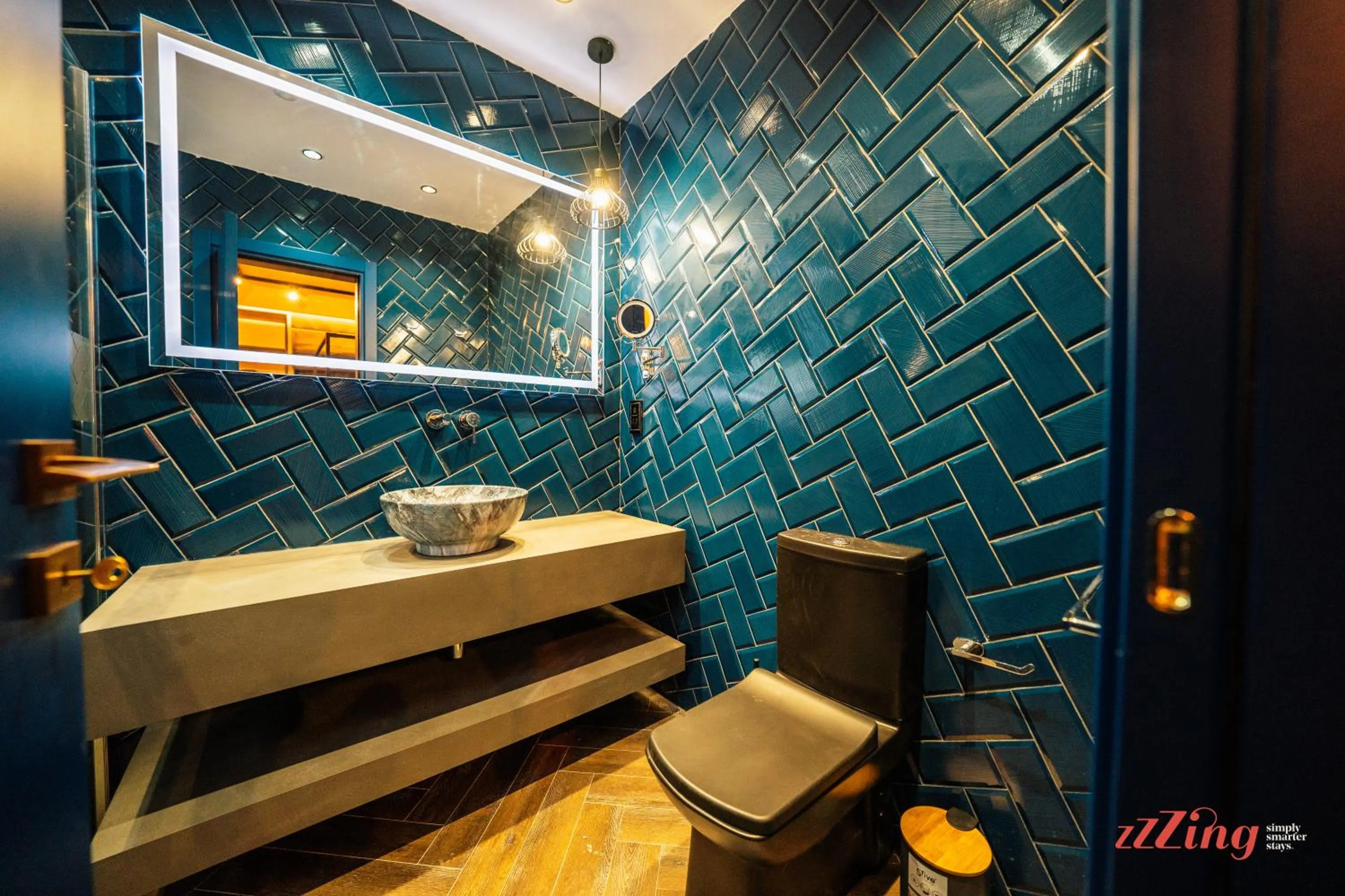 Shower in Avalon Boutique Hotel Valletta