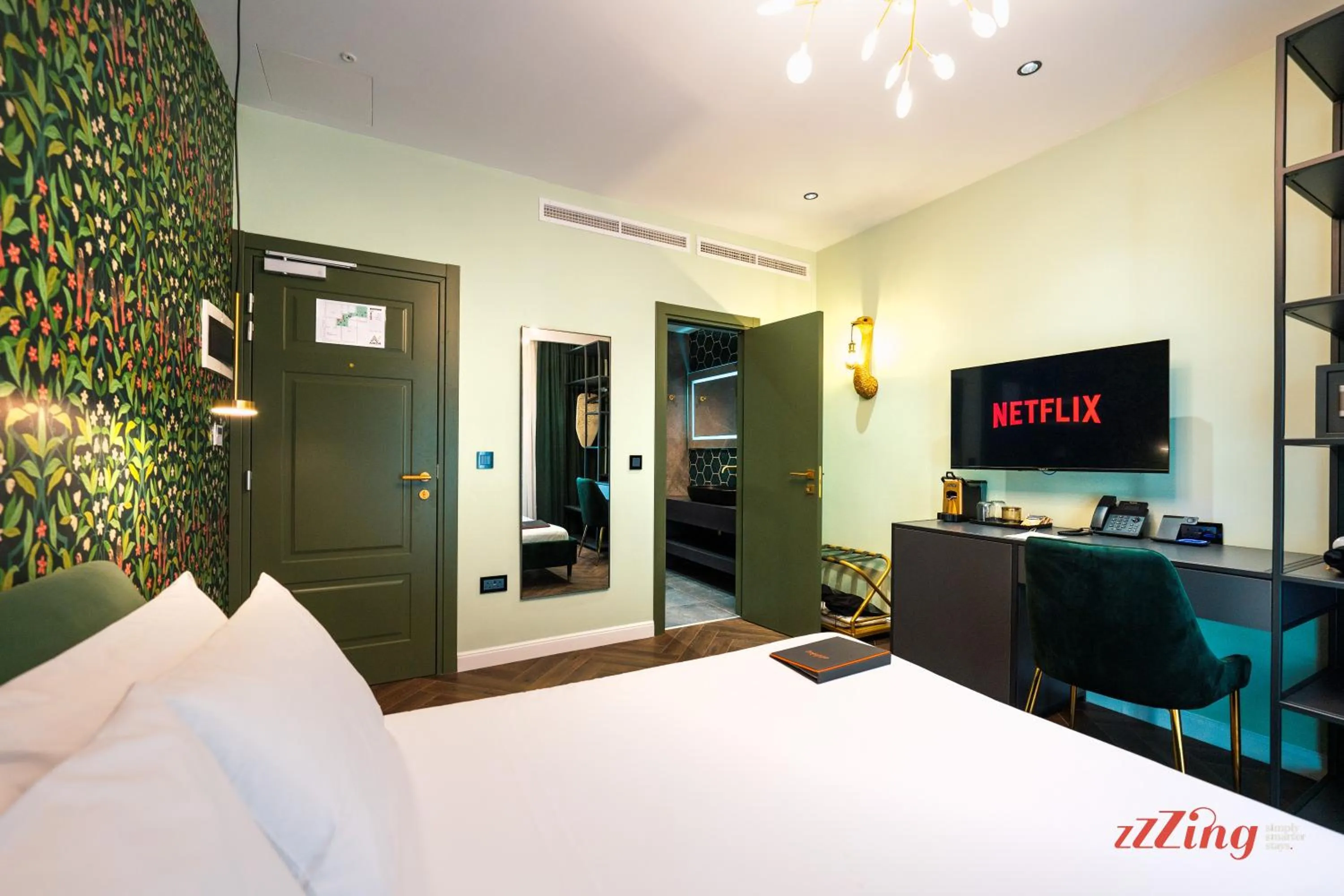 Bed in Avalon Boutique Hotel Valletta