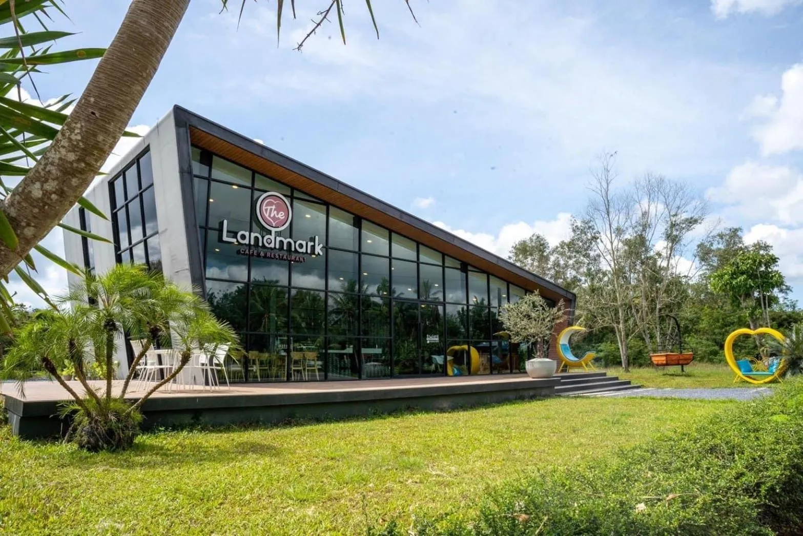 Day in The Landmark Resort And Villa