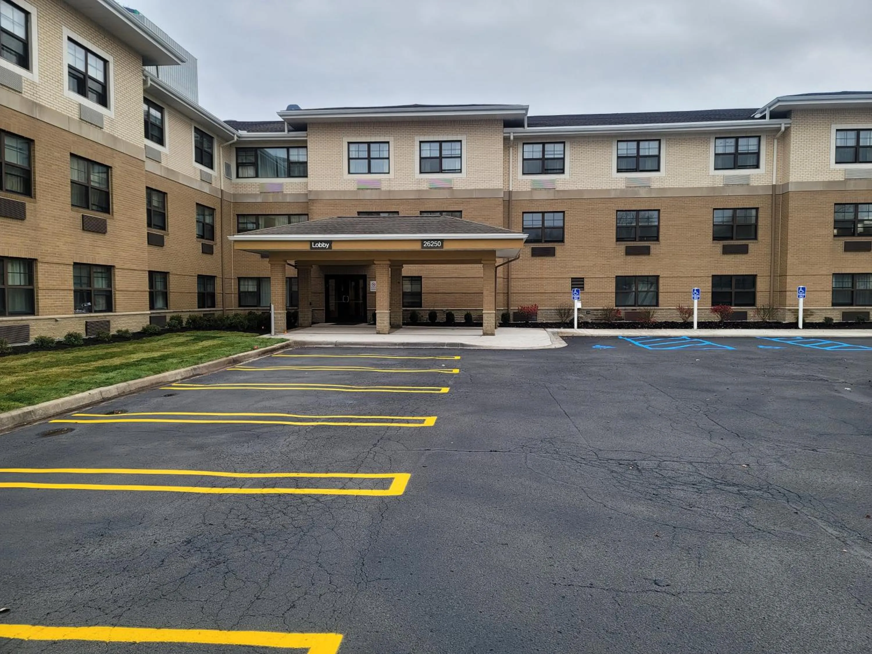 Property building in Candlewood Suites Southfield - Detroit by IHG