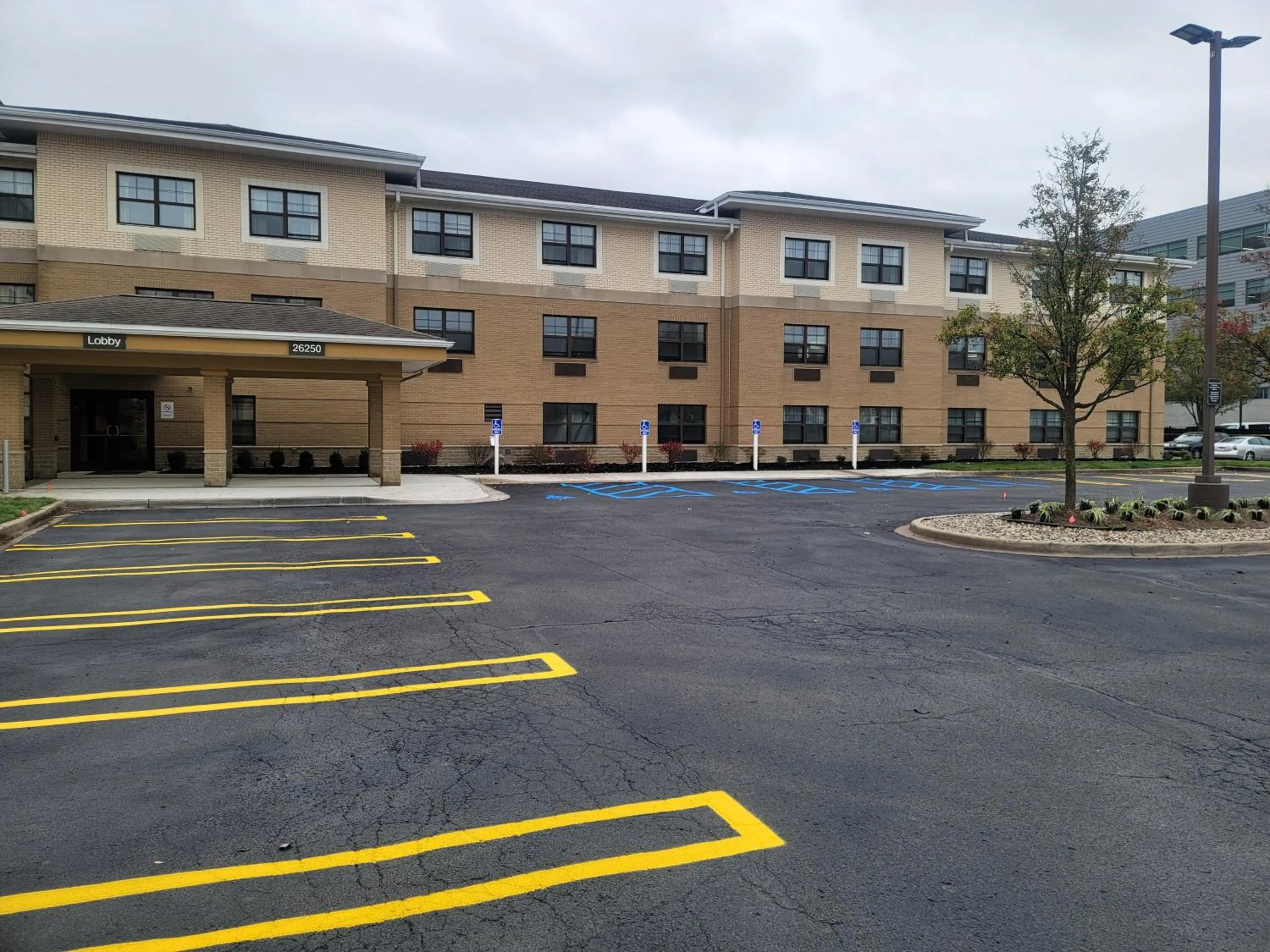 Property building in Candlewood Suites Southfield - Detroit by IHG