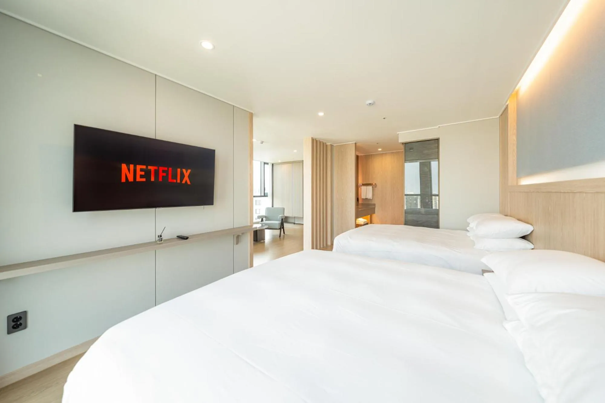 Bed in Jeju Bolton Hotel