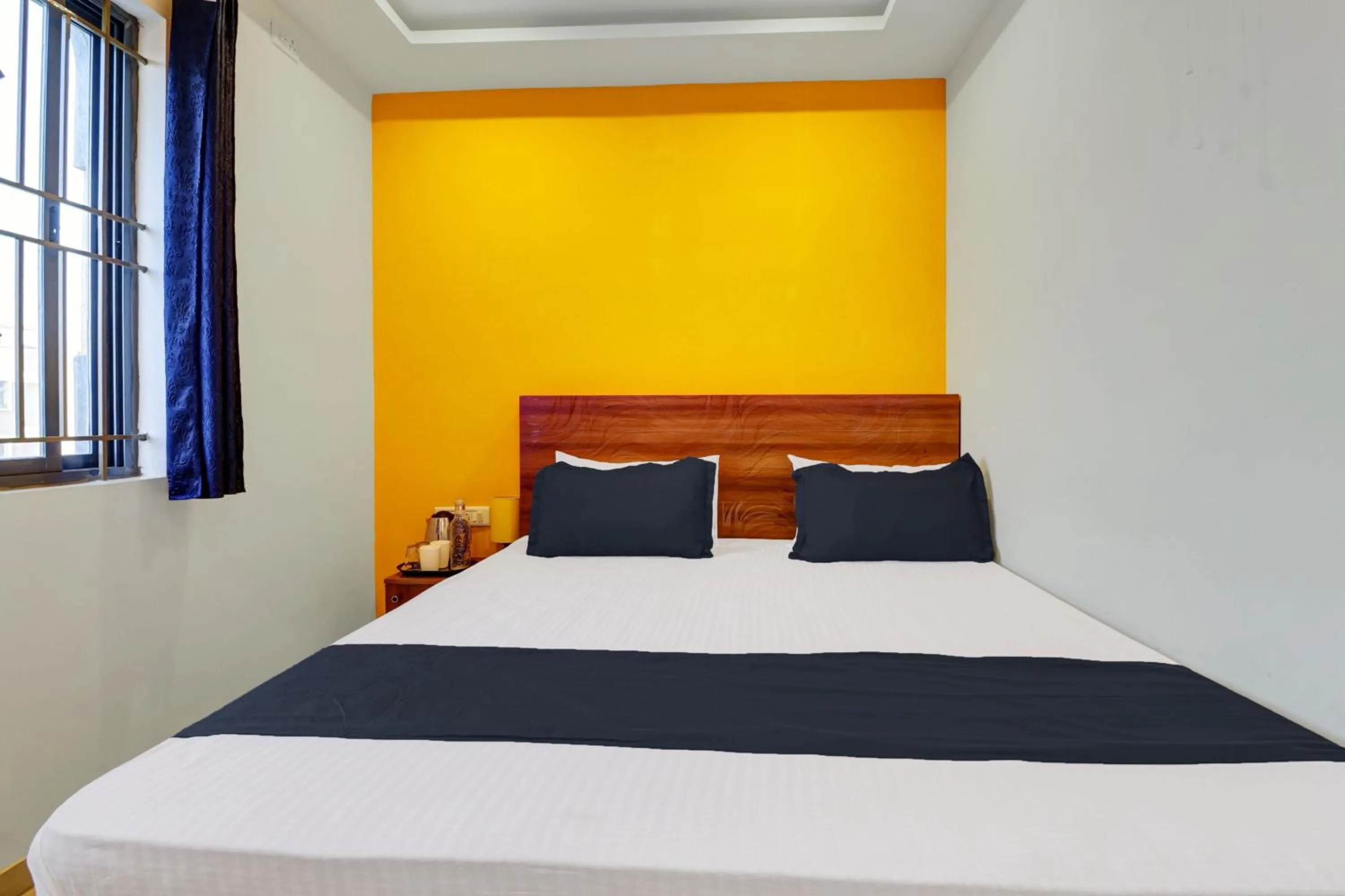 Bedroom, Bed in Dream Comforts Lodging & Boarding