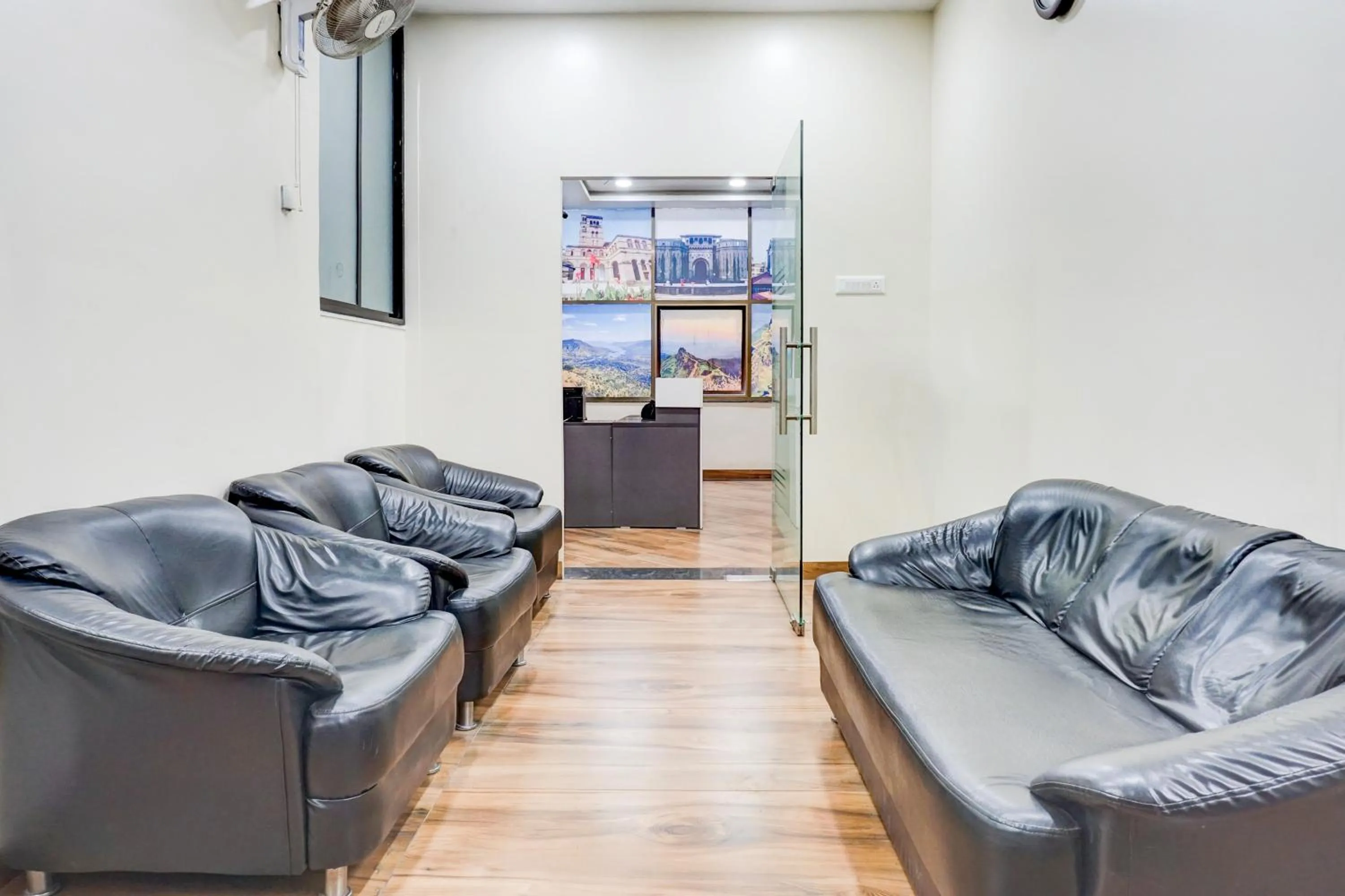 Lobby or reception in Super Collection O Pashan-Sus Road Baner Formerly Grey Stone