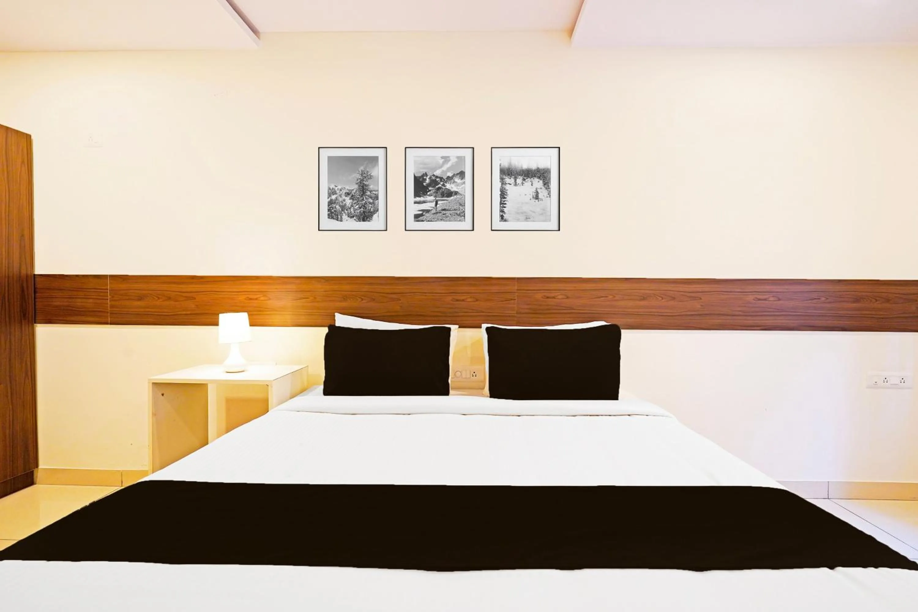 Bedroom, Bed in Super Townhouse Muthurayya Swamy Layout