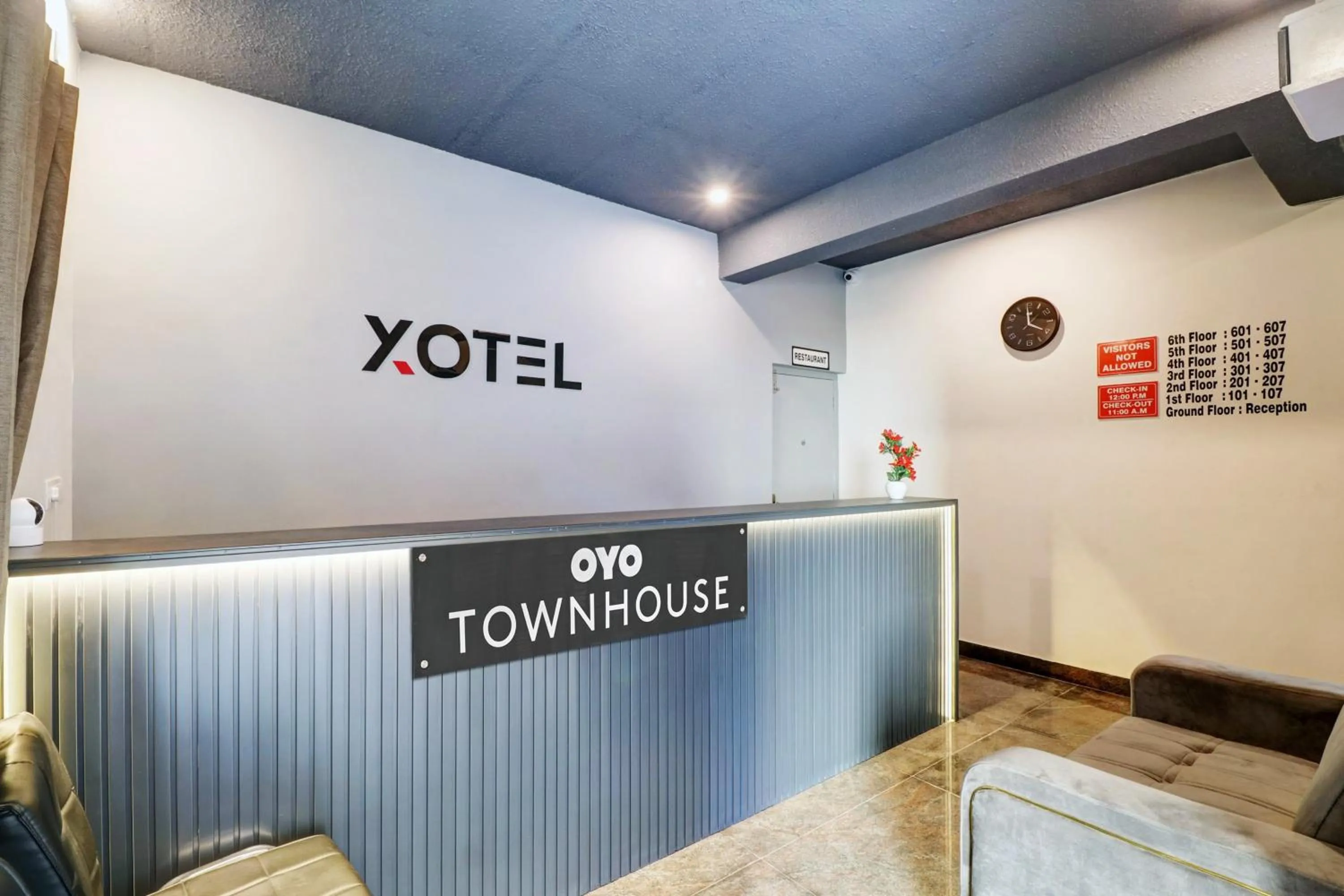 Lobby or reception in Super Townhouse Ecity Inn