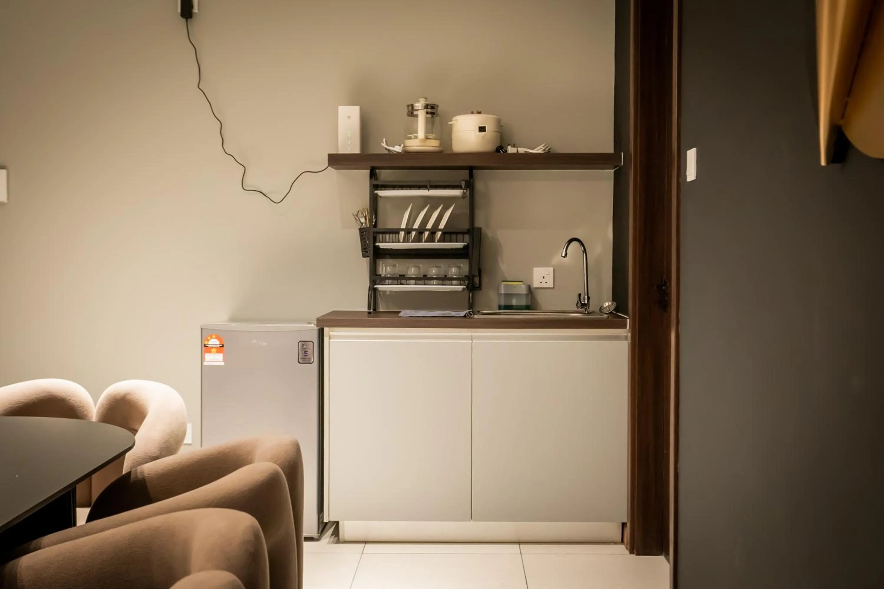 Kitchen or kitchenette in K Avenue by CAIRO