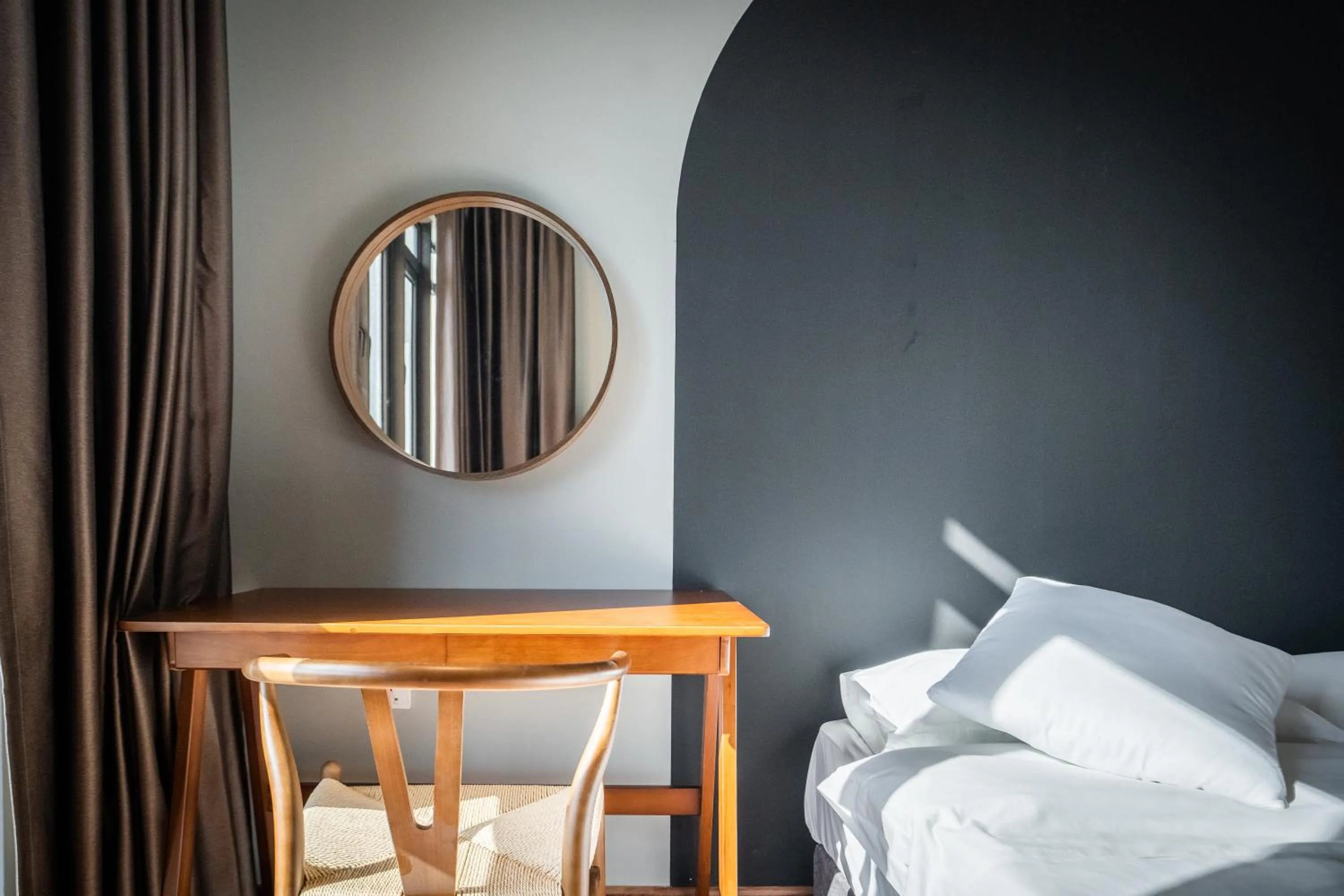 Bed in K Avenue by CAIRO