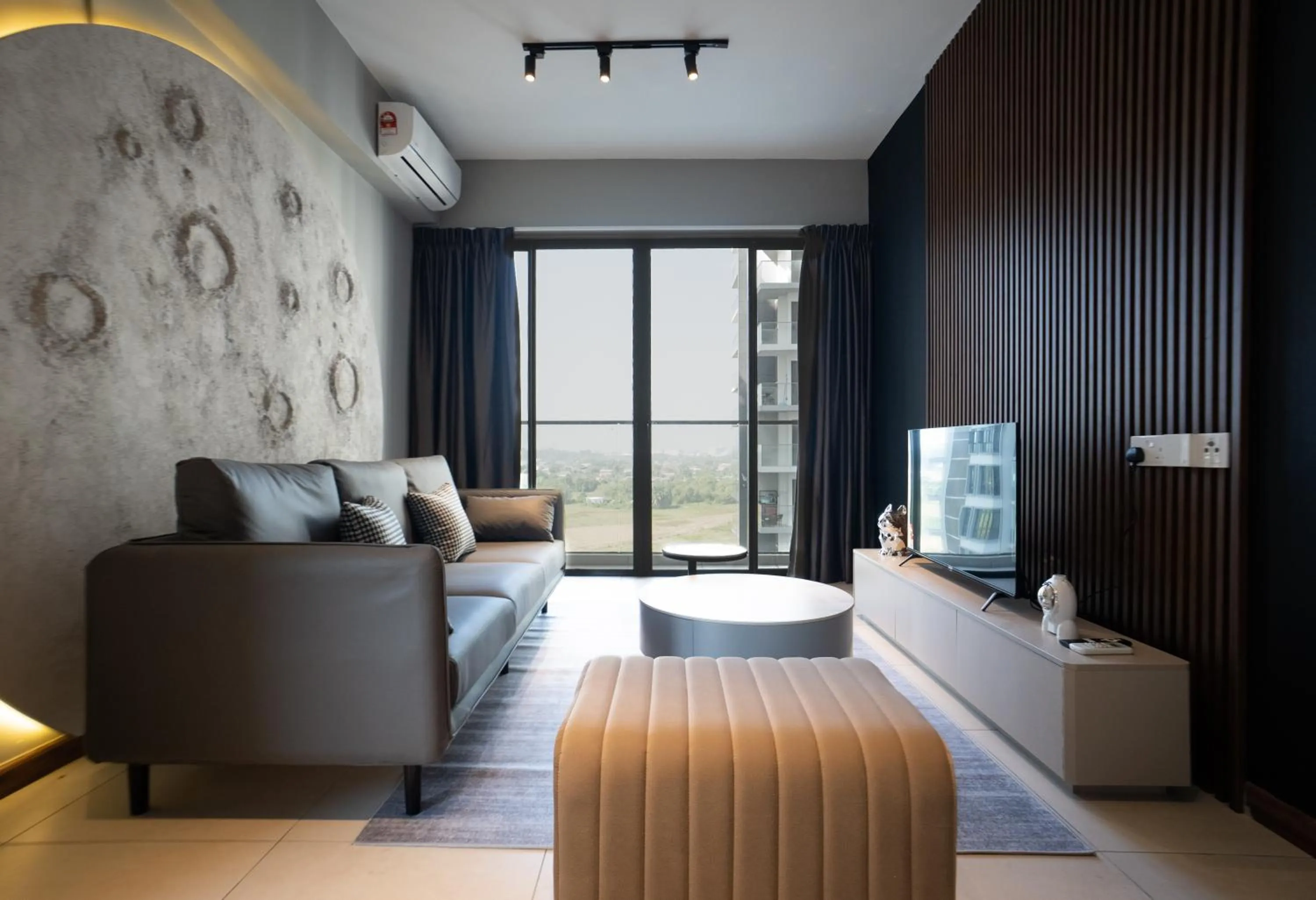 TV and multimedia, Bed in K Avenue by CAIRO