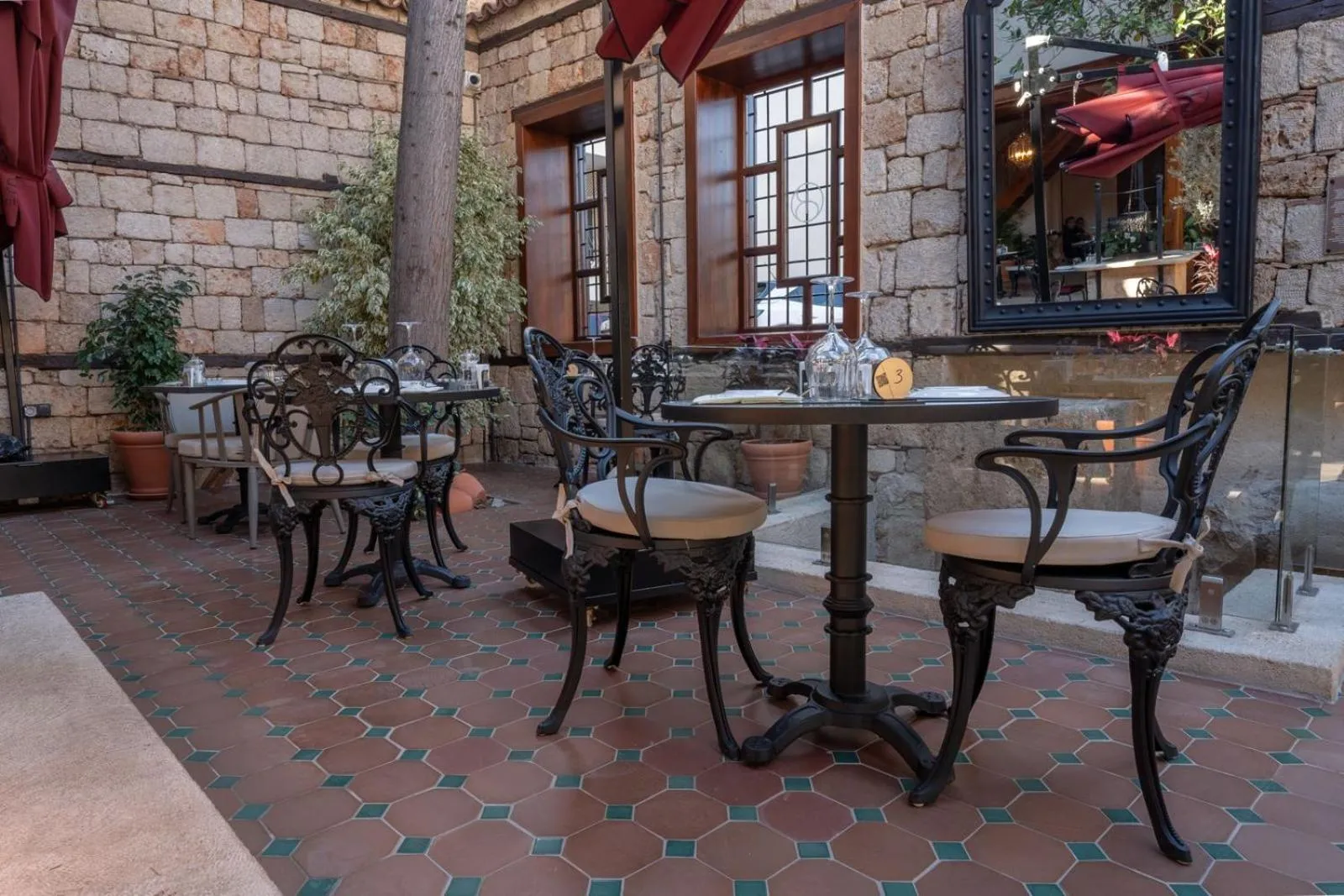 Restaurant/places to eat in Belmondo Suites Old Town Antalya