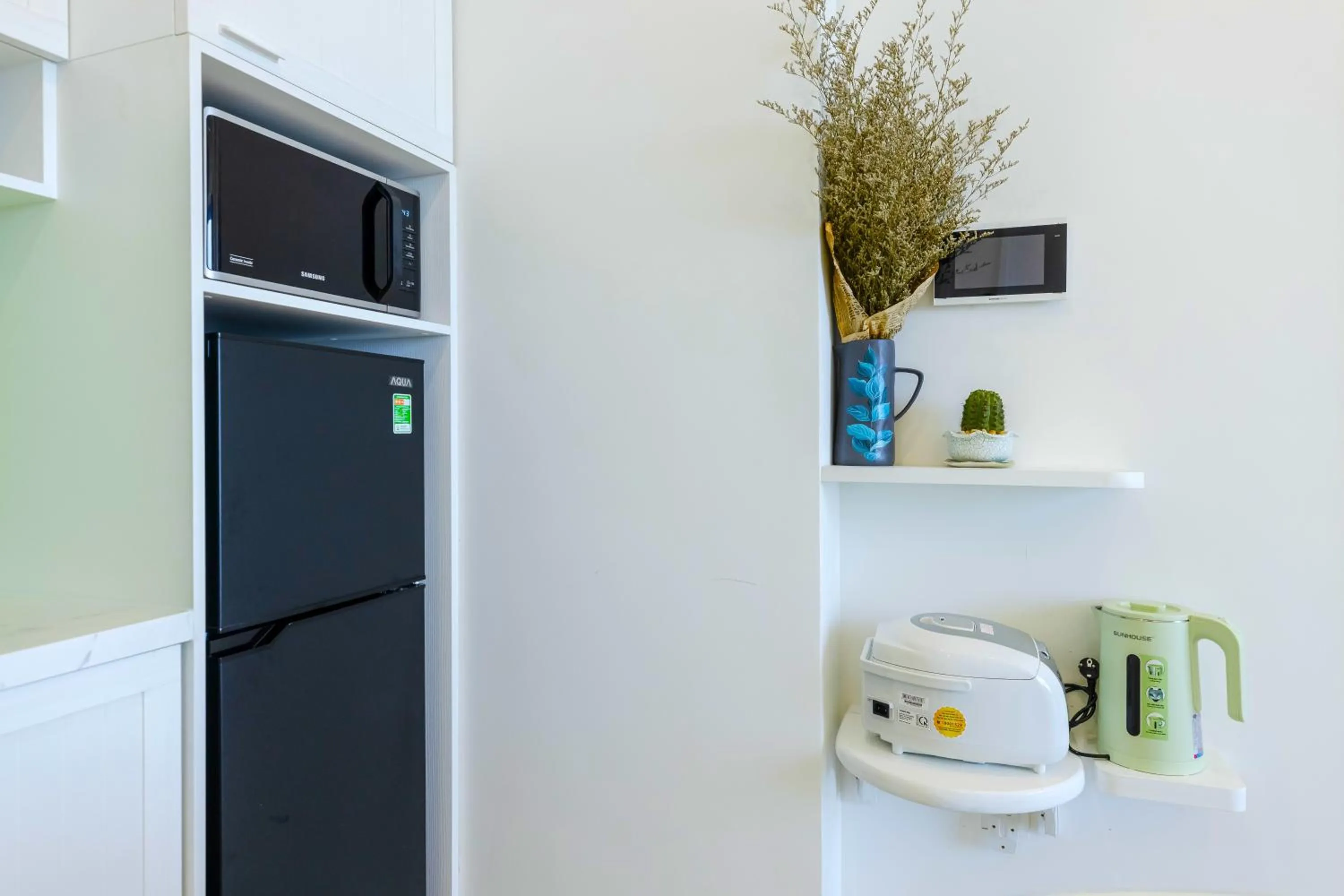 Kitchen or kitchenette in Rosie Hillside Seaview Phu Quoc Apartment