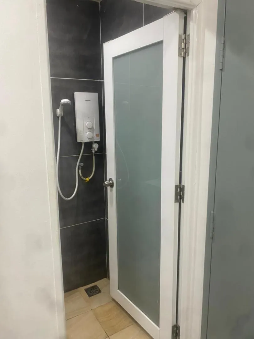 Shower in SAND HOTEL