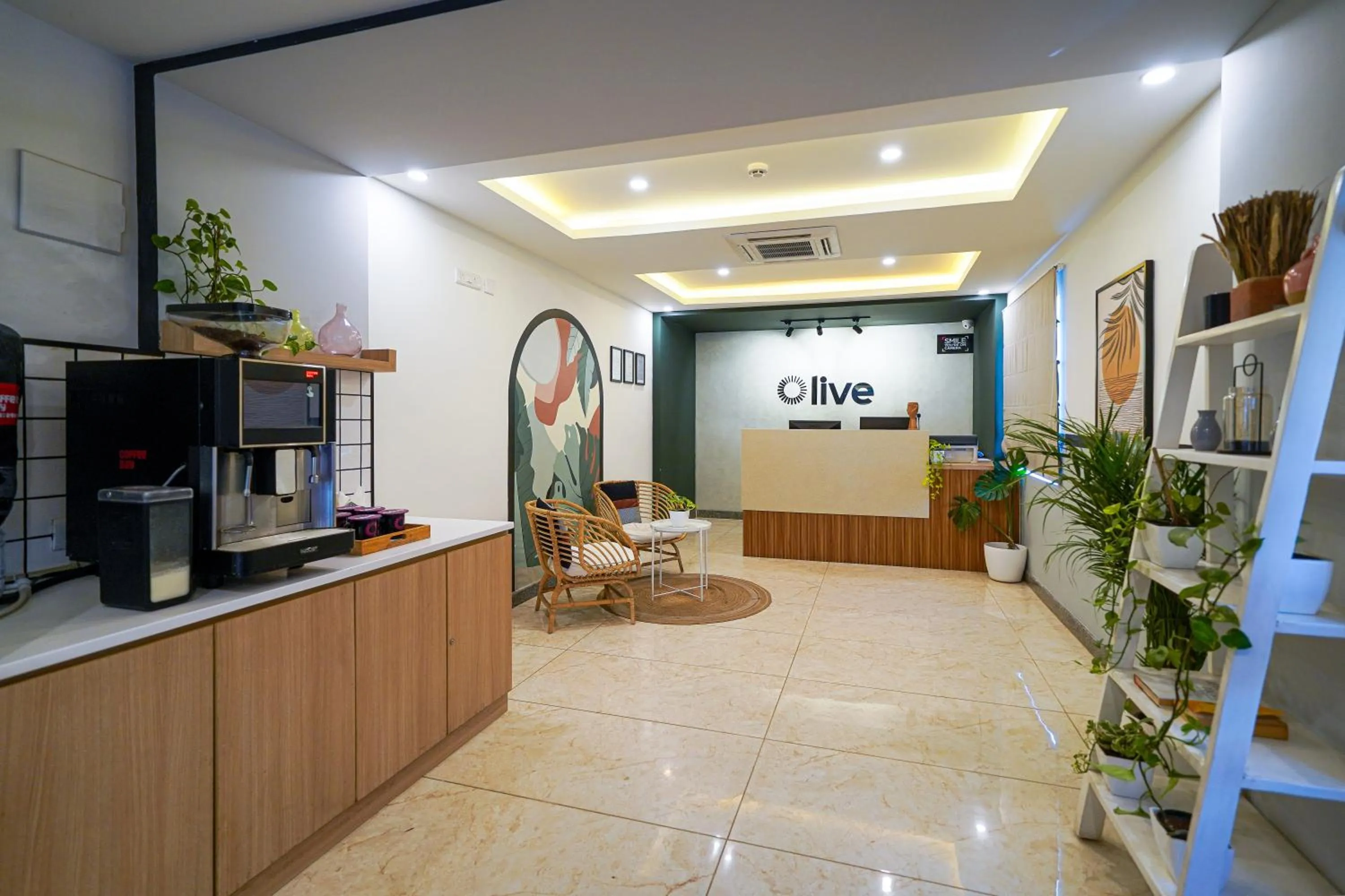 Coffee/tea facilities in Olive Hotel Hebbal by Embassy Group