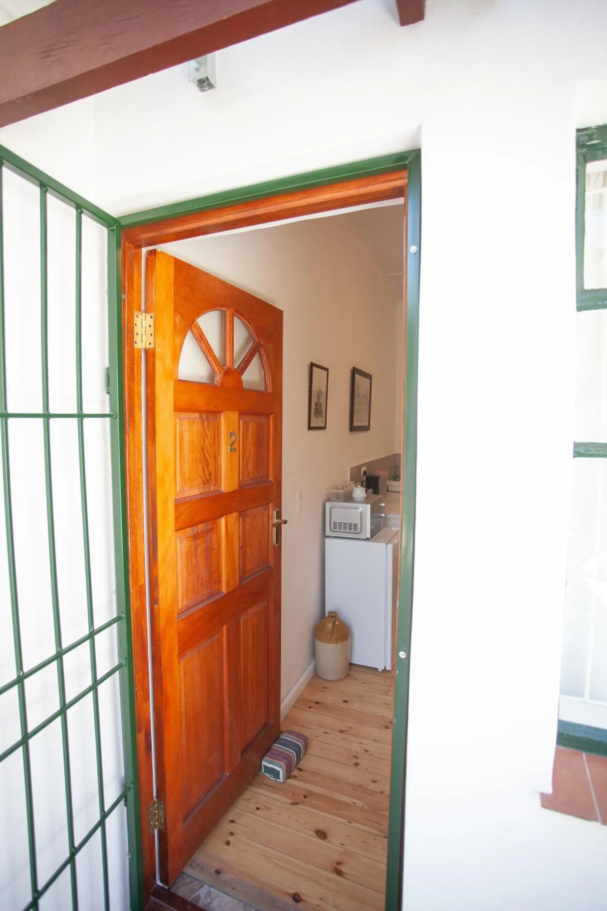 Bed in 4 Rothman Street B&B