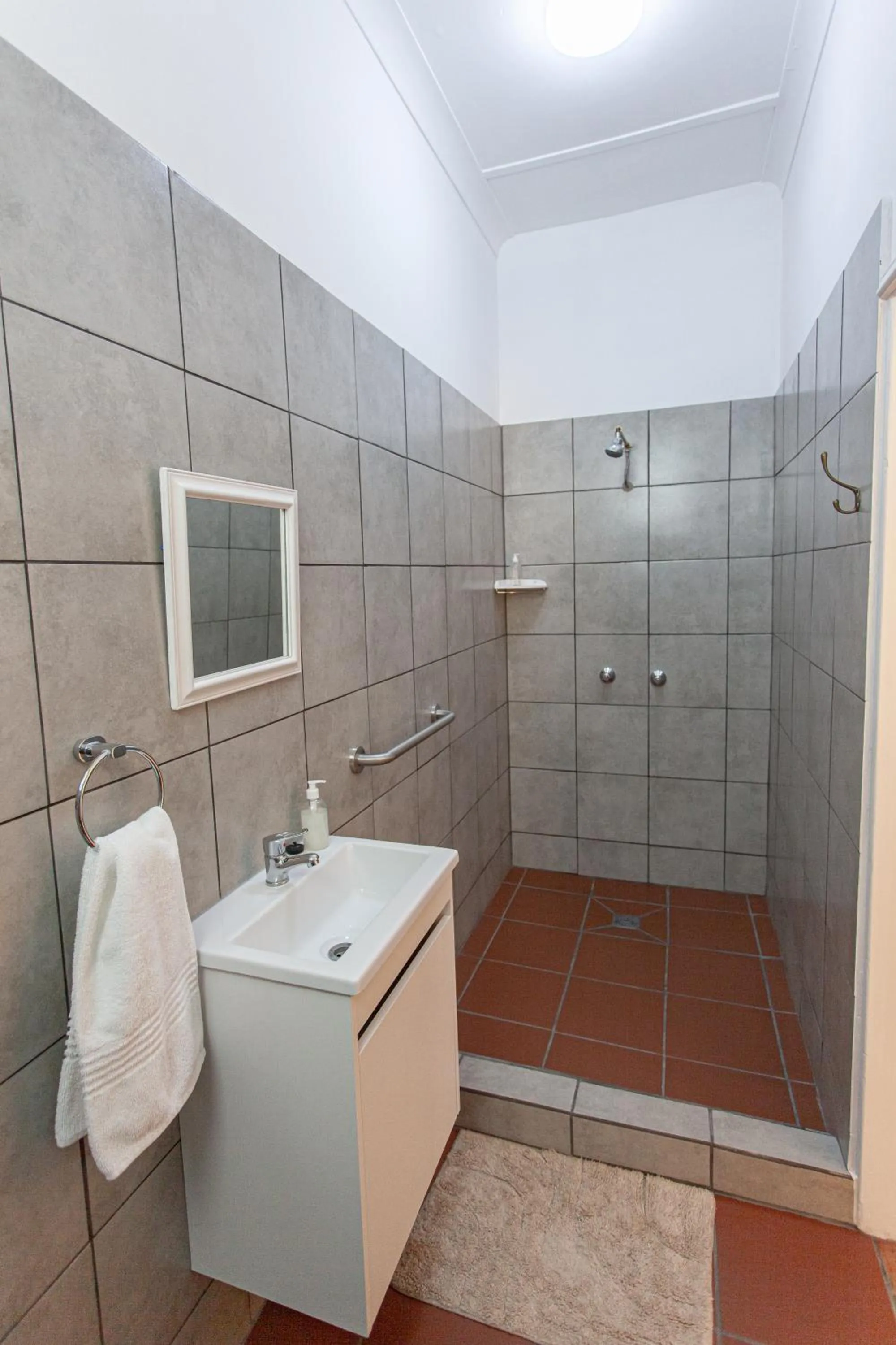 4 Rothman Street B&B