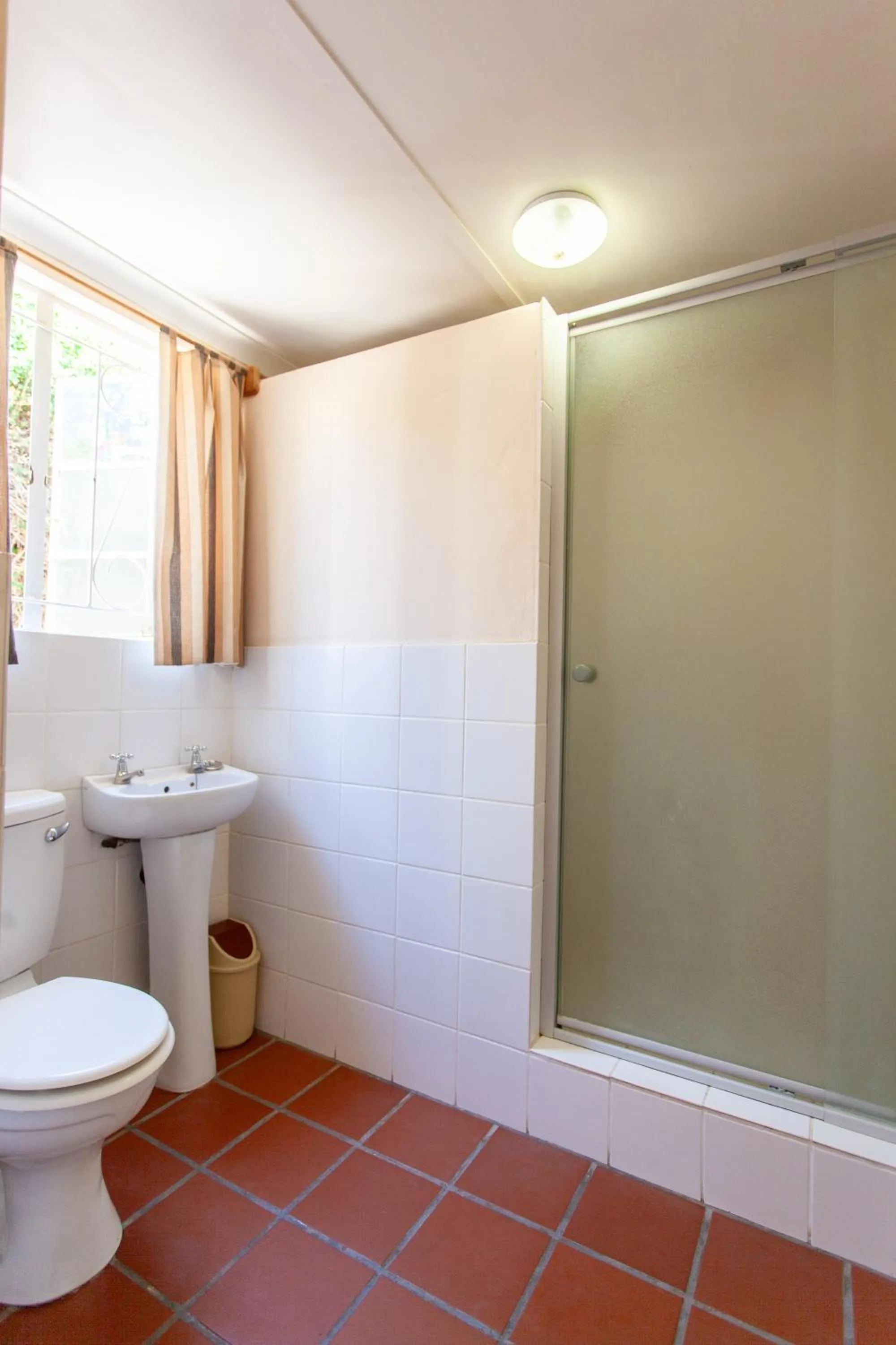 Shower in 4 Rothman Street B&B