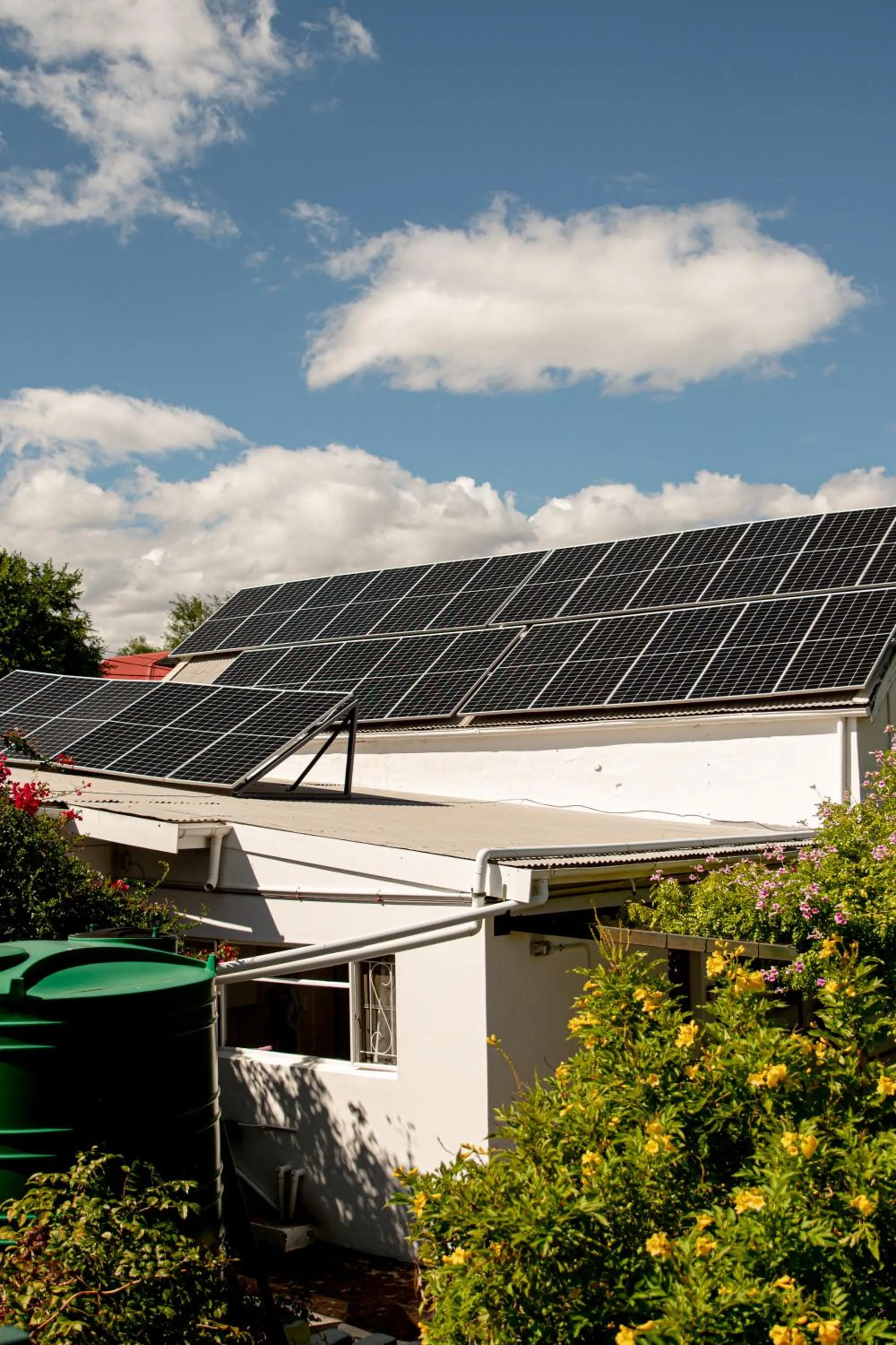 Property building in 4 Rothman Street B&B