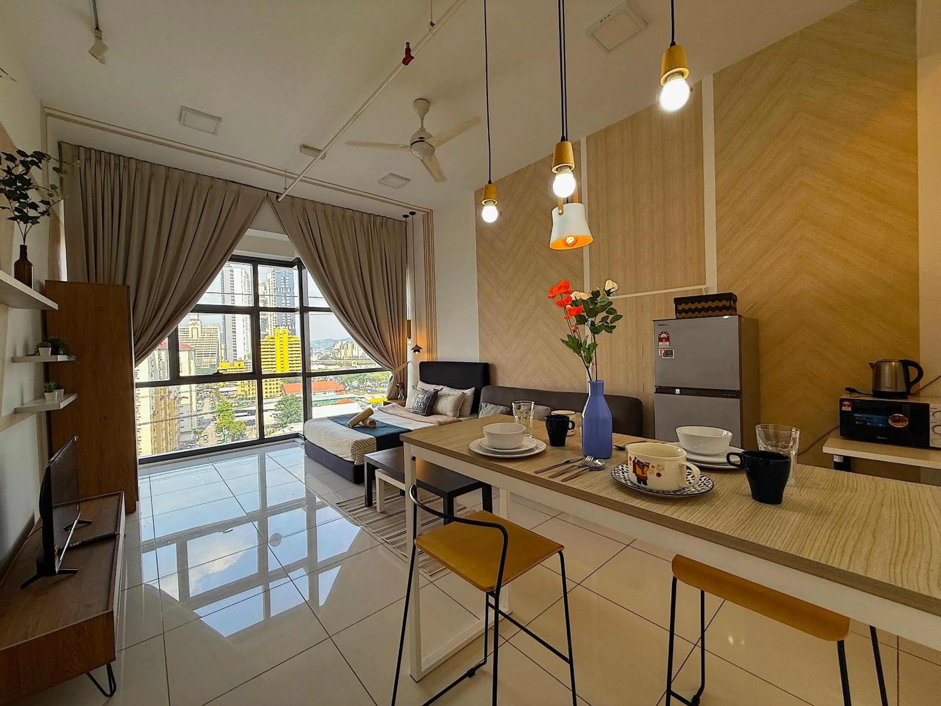 Dining area in 3 Towers Jalan Ampang By Serenity Vacation Homes