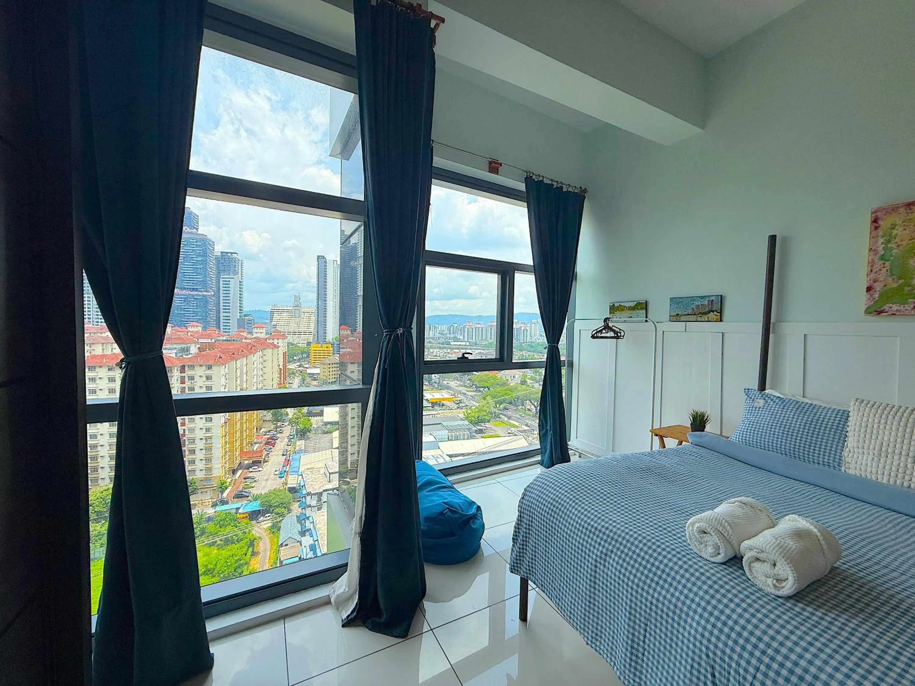 Bed in 3 Towers Jalan Ampang By Serenity Vacation Homes