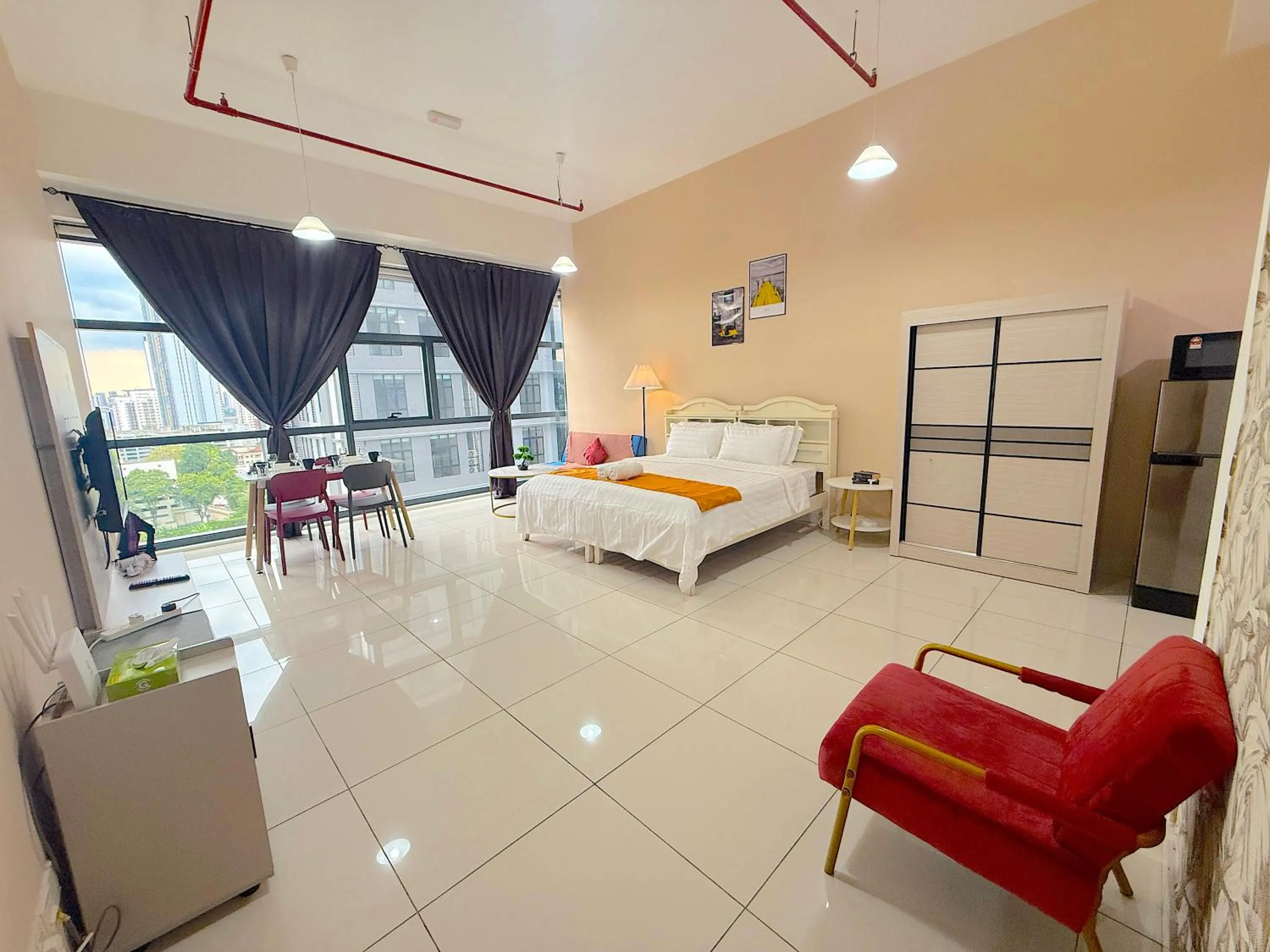 Photo of the whole room, Bed in 3 Towers Jalan Ampang By Serenity Vacation Homes