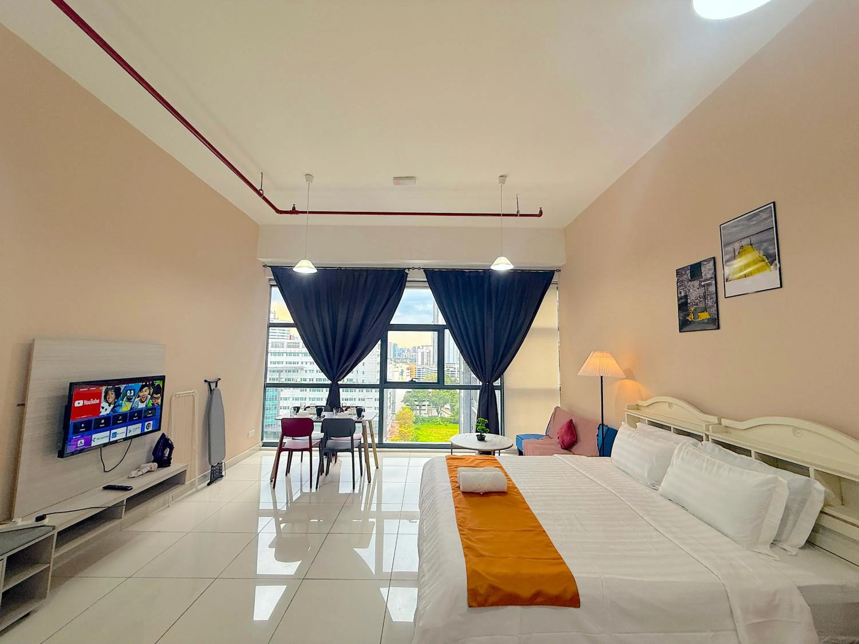 Photo of the whole room, Bed in 3 Towers Jalan Ampang By Serenity Vacation Homes