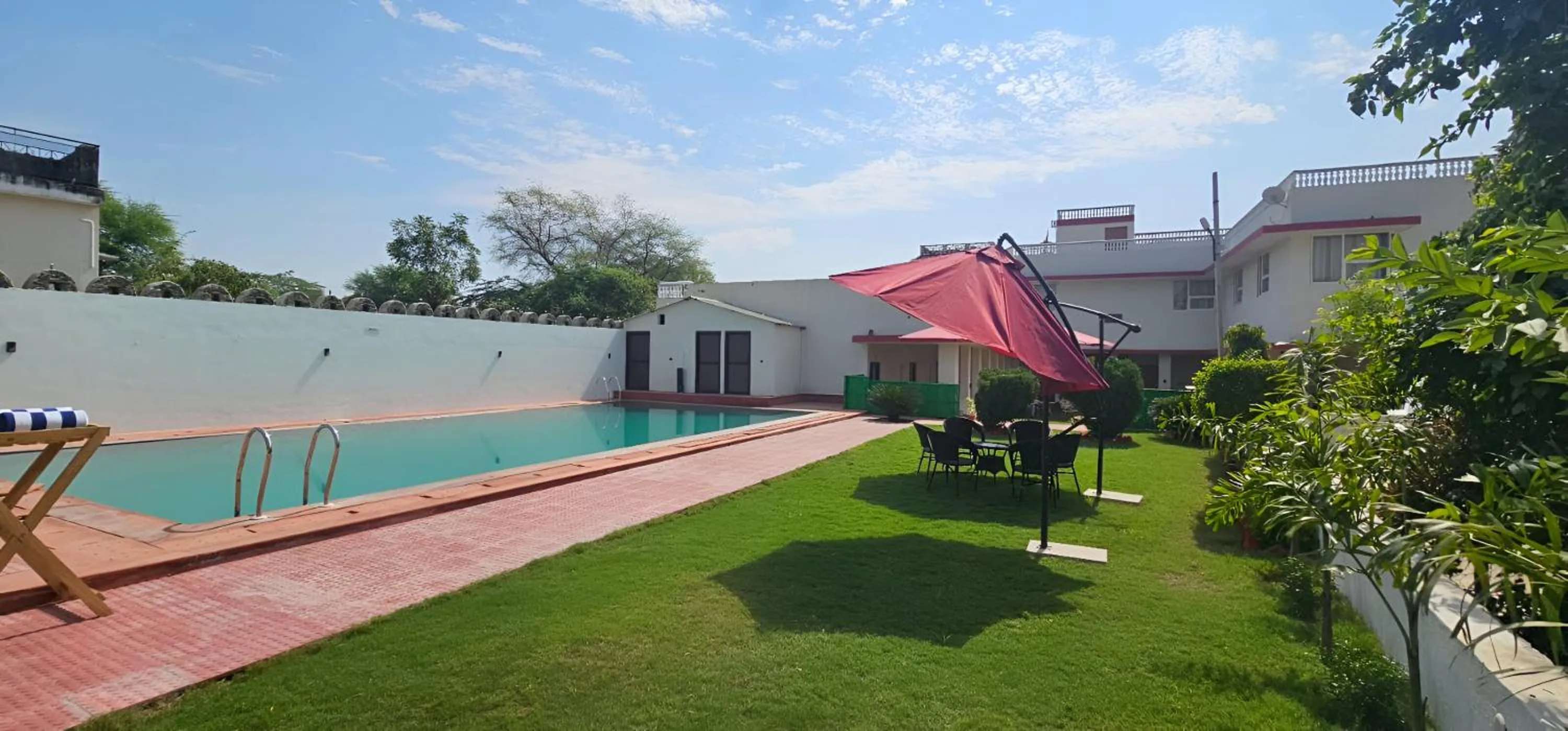 Pool view in The Vanashv