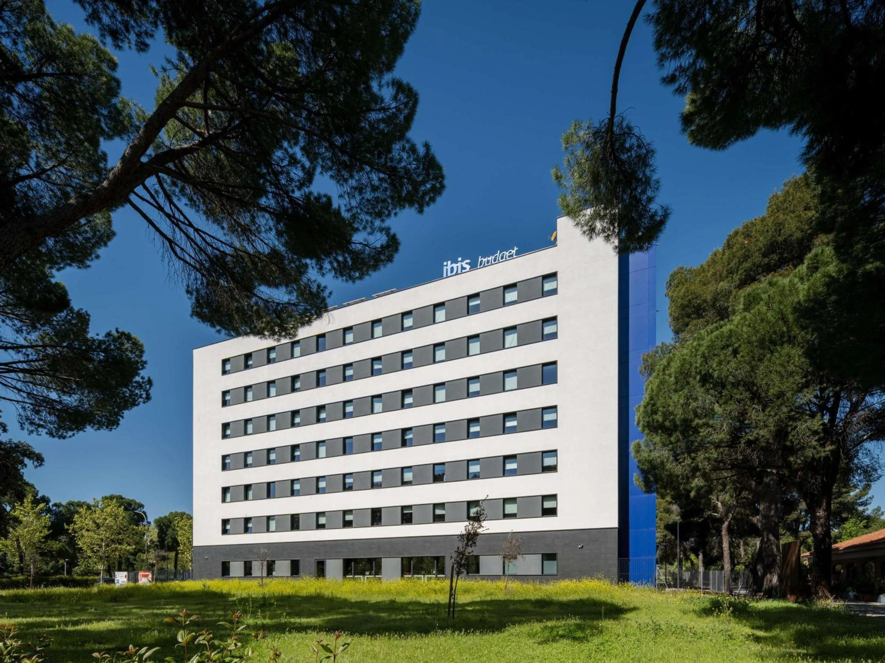 Property building in ibis budget Madrid Aeropuerto