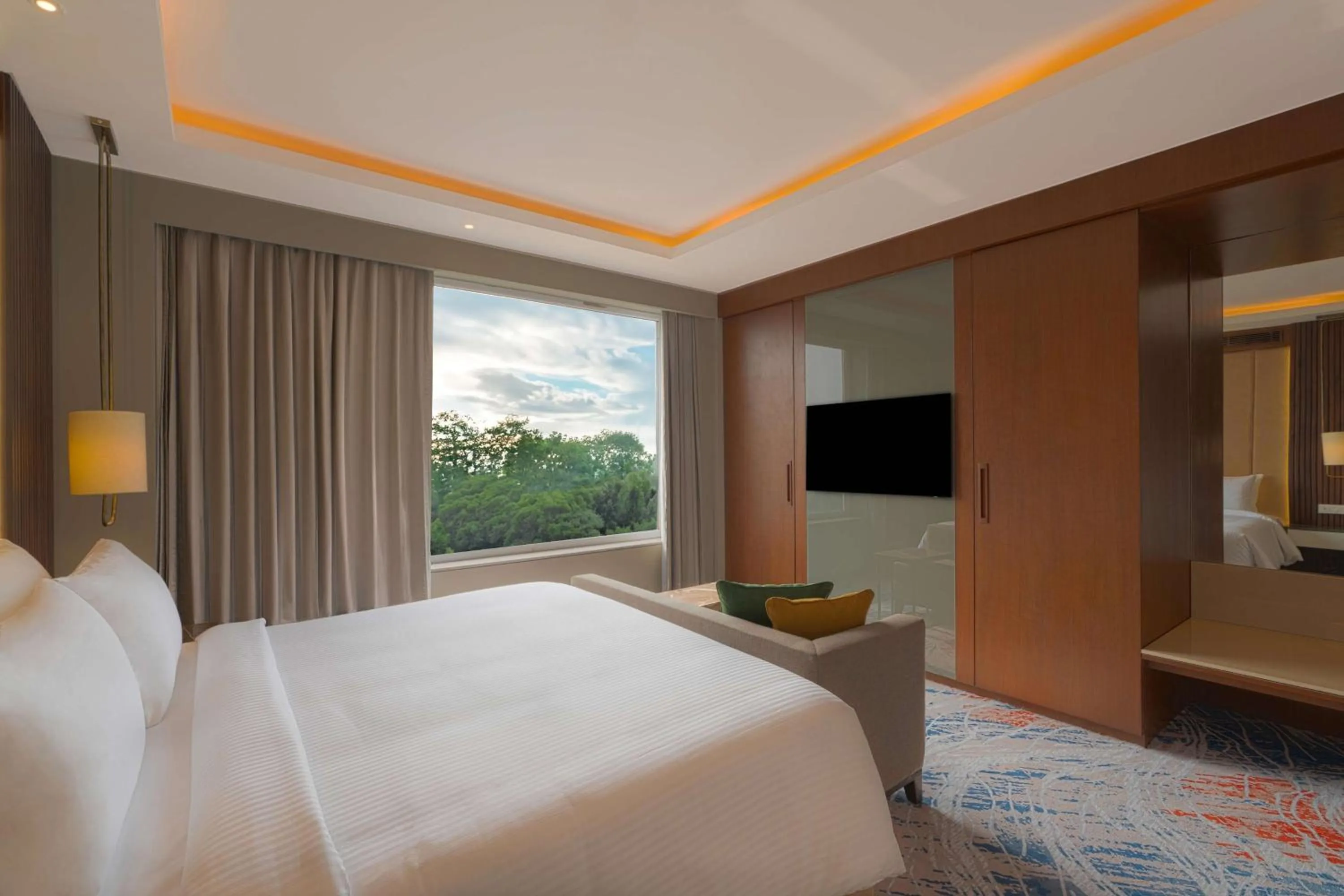 Photo of the whole room, Bed in Park Inn by Radisson Ayodhya