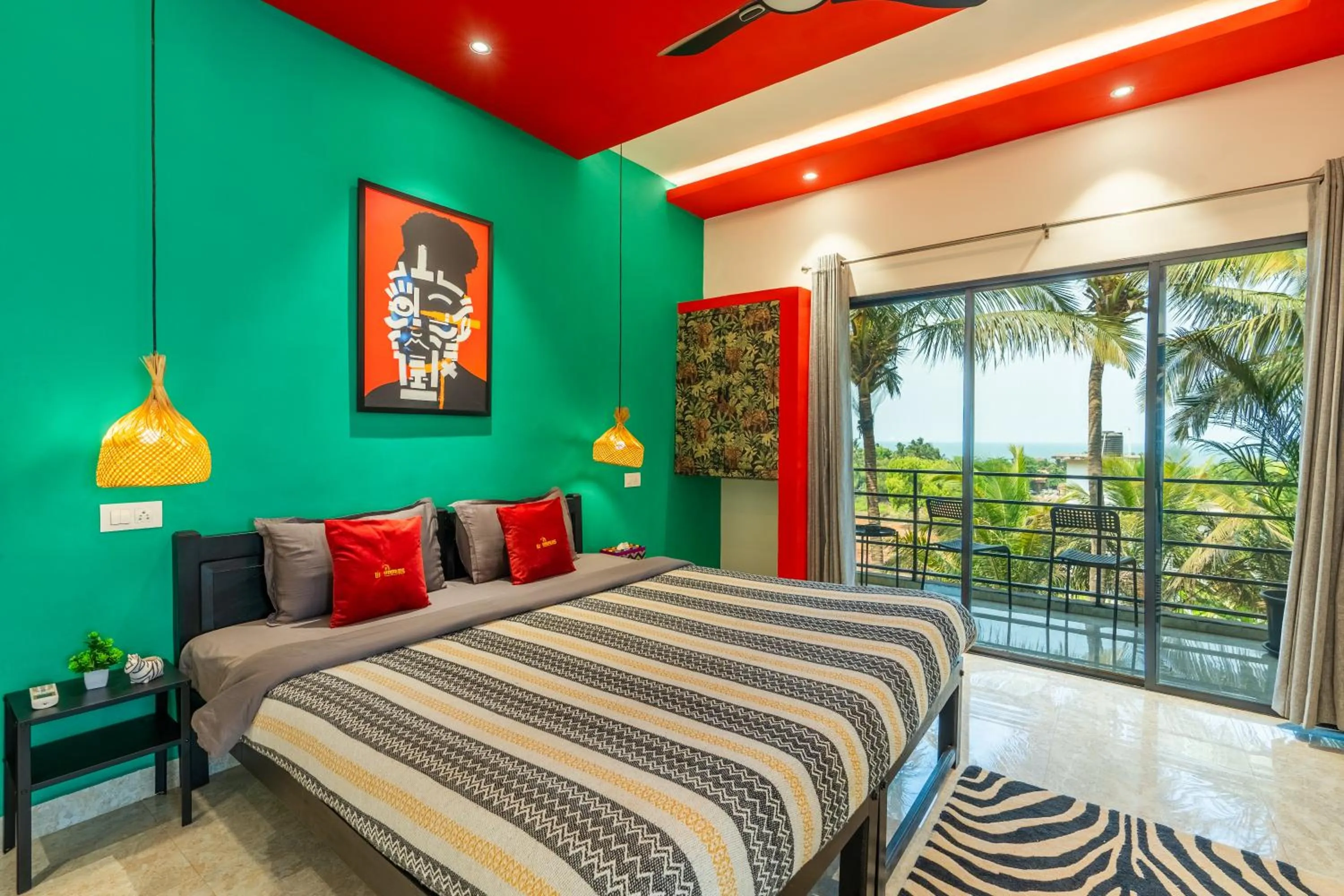 Bed in Whoopers Boutique Hotel Morjim