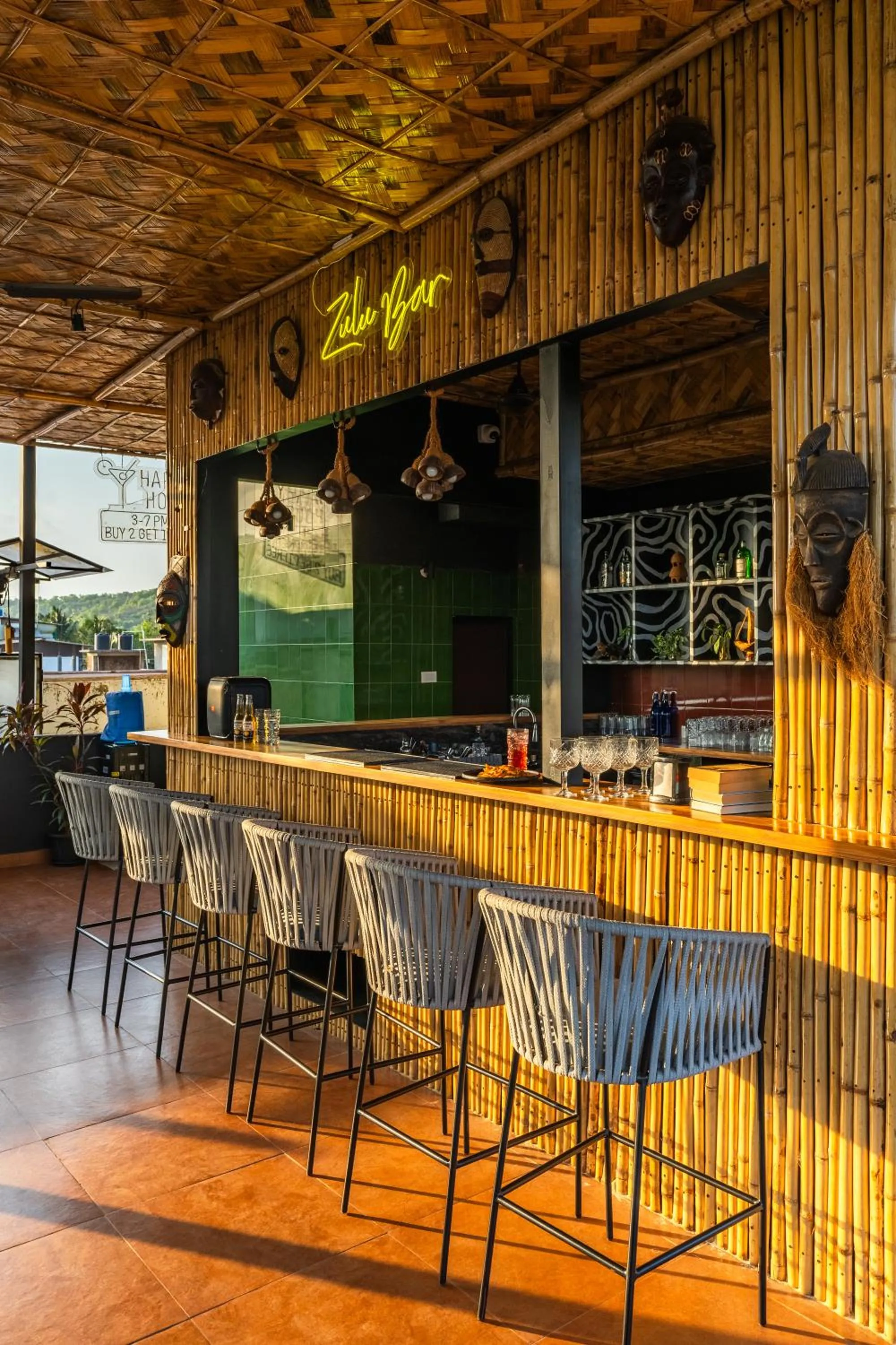 Lounge or bar in Whoopers Boutique Hotel Morjim