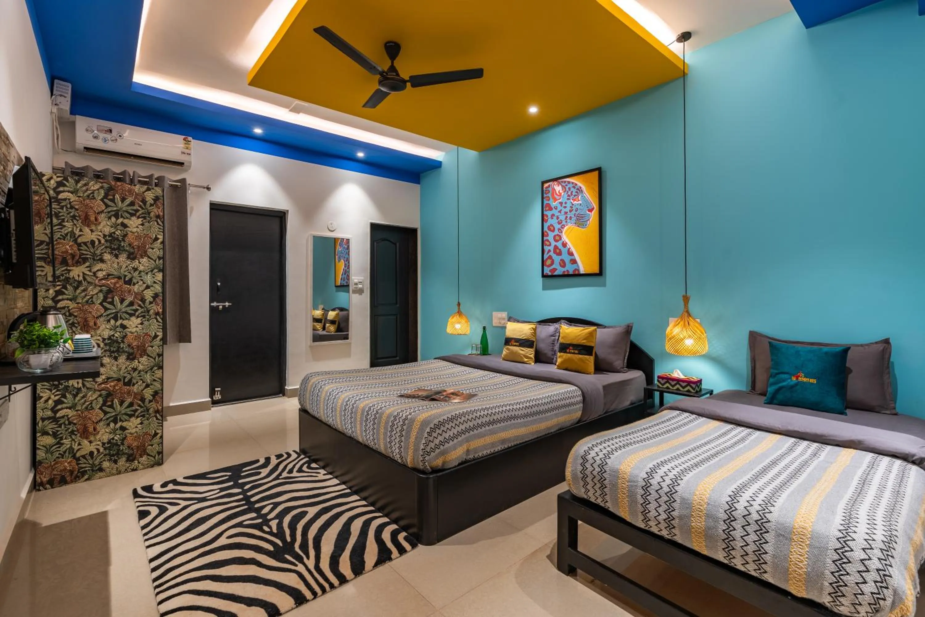 Bed in Whoopers Boutique Hotel Morjim