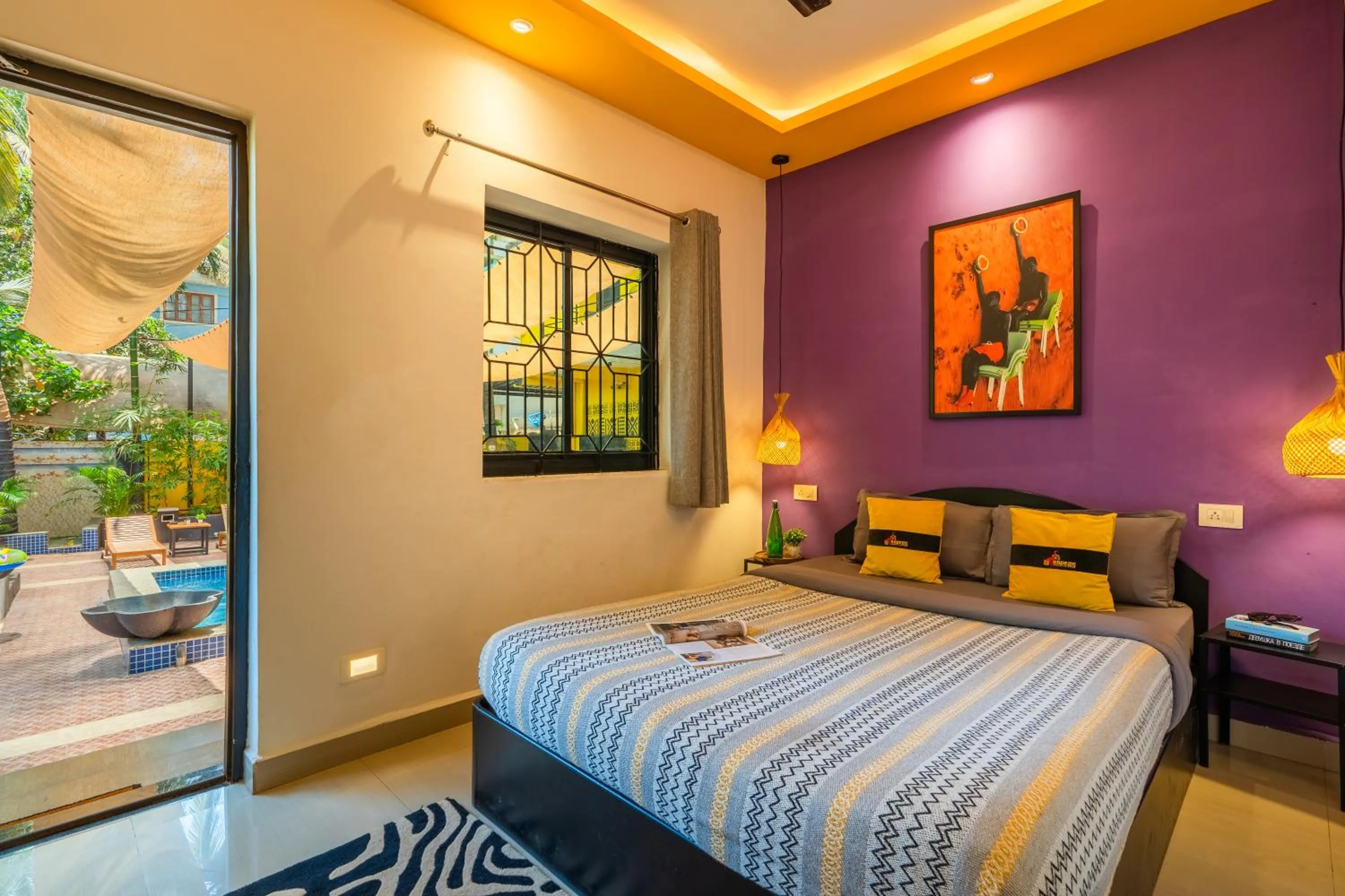 Bed in Whoopers Boutique Hotel Morjim