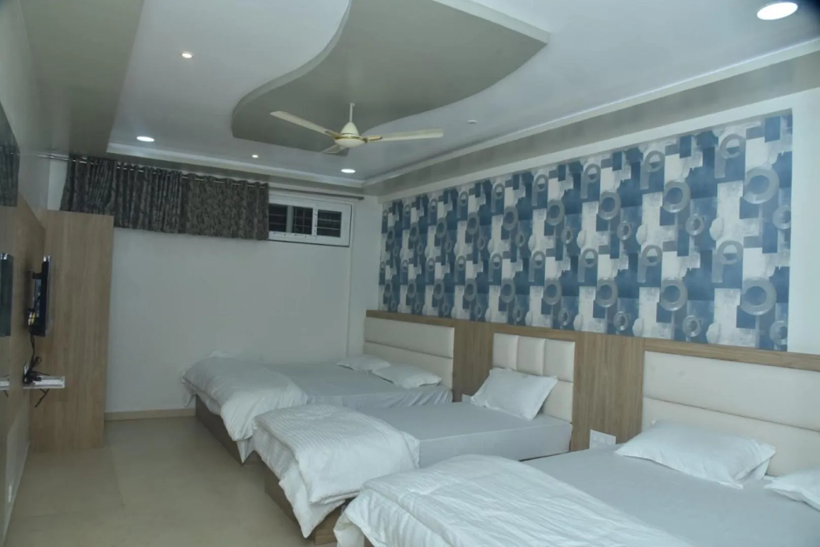 Bed in Annapurna executive 