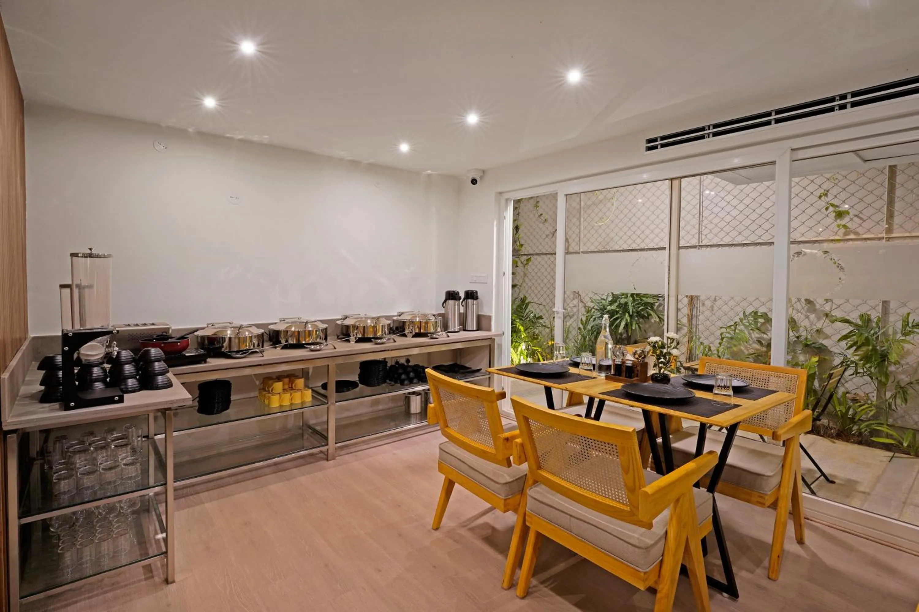Restaurant/places to eat in Nest By Rivido Apart Hotel, Bannerghatta road