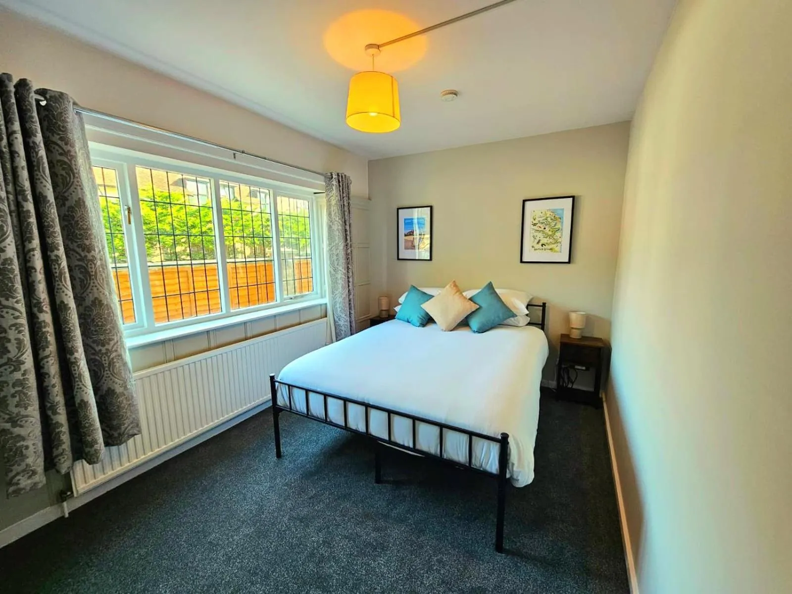 Bedroom, Bed in The Kensington