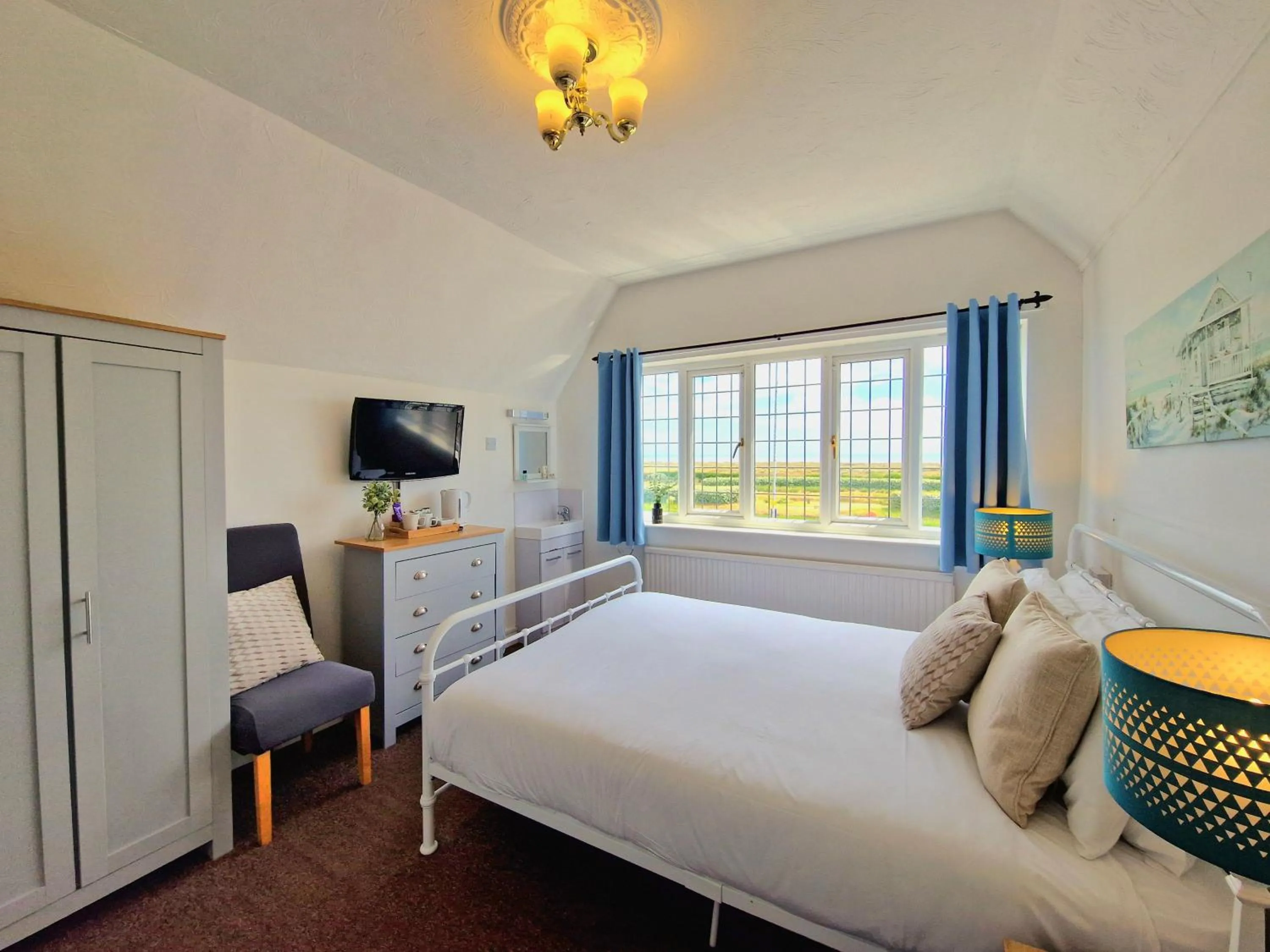 Bedroom, Bed in The Kensington