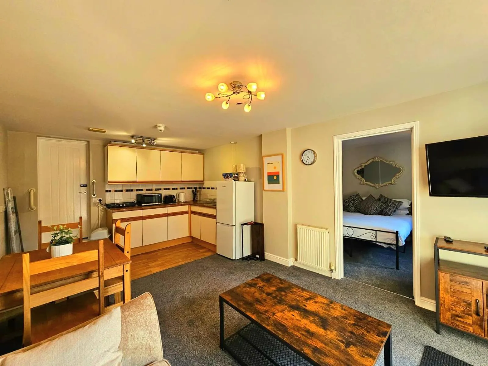 TV and multimedia in The Kensington