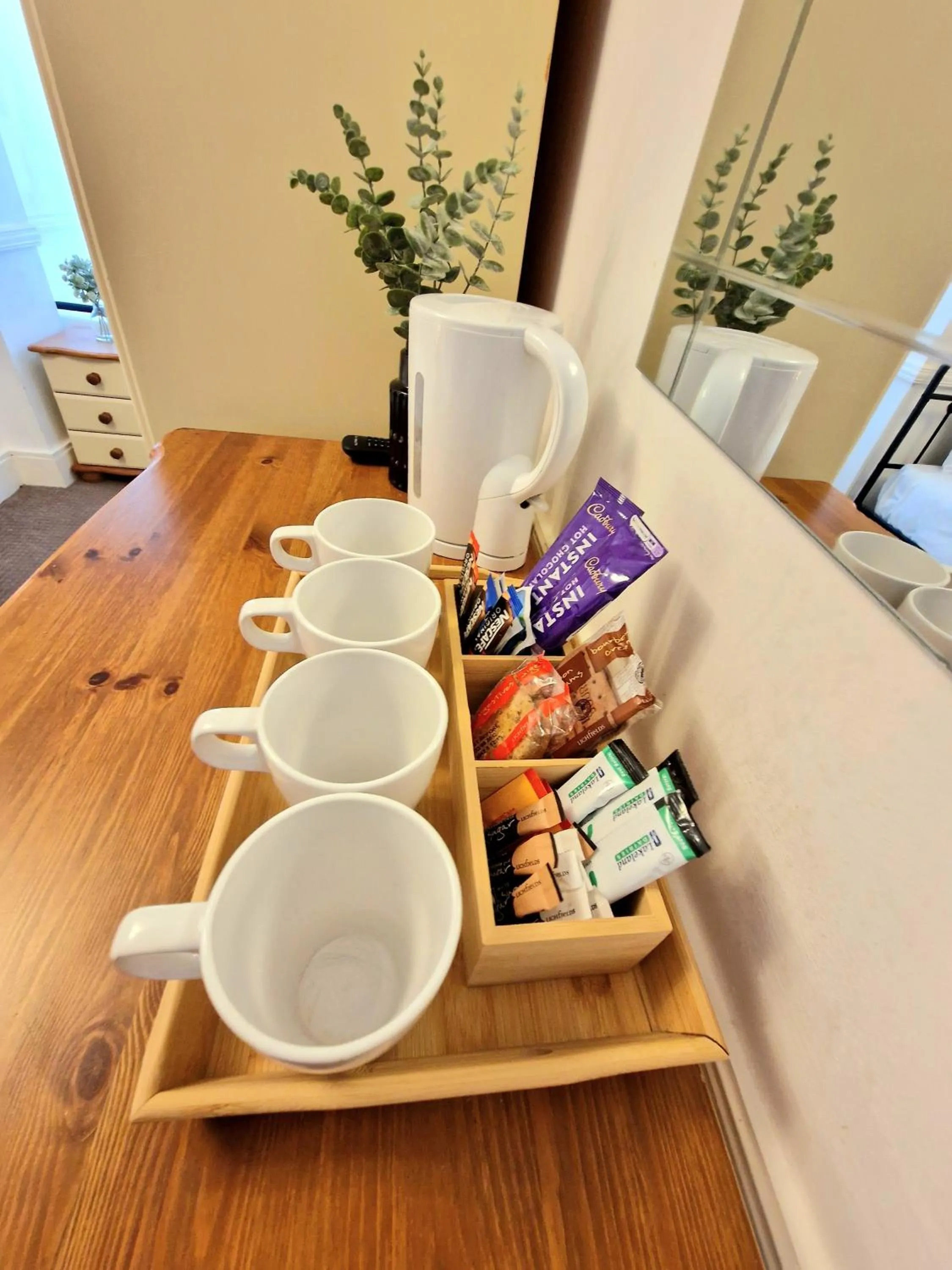 Coffee/tea facilities in The Kensington