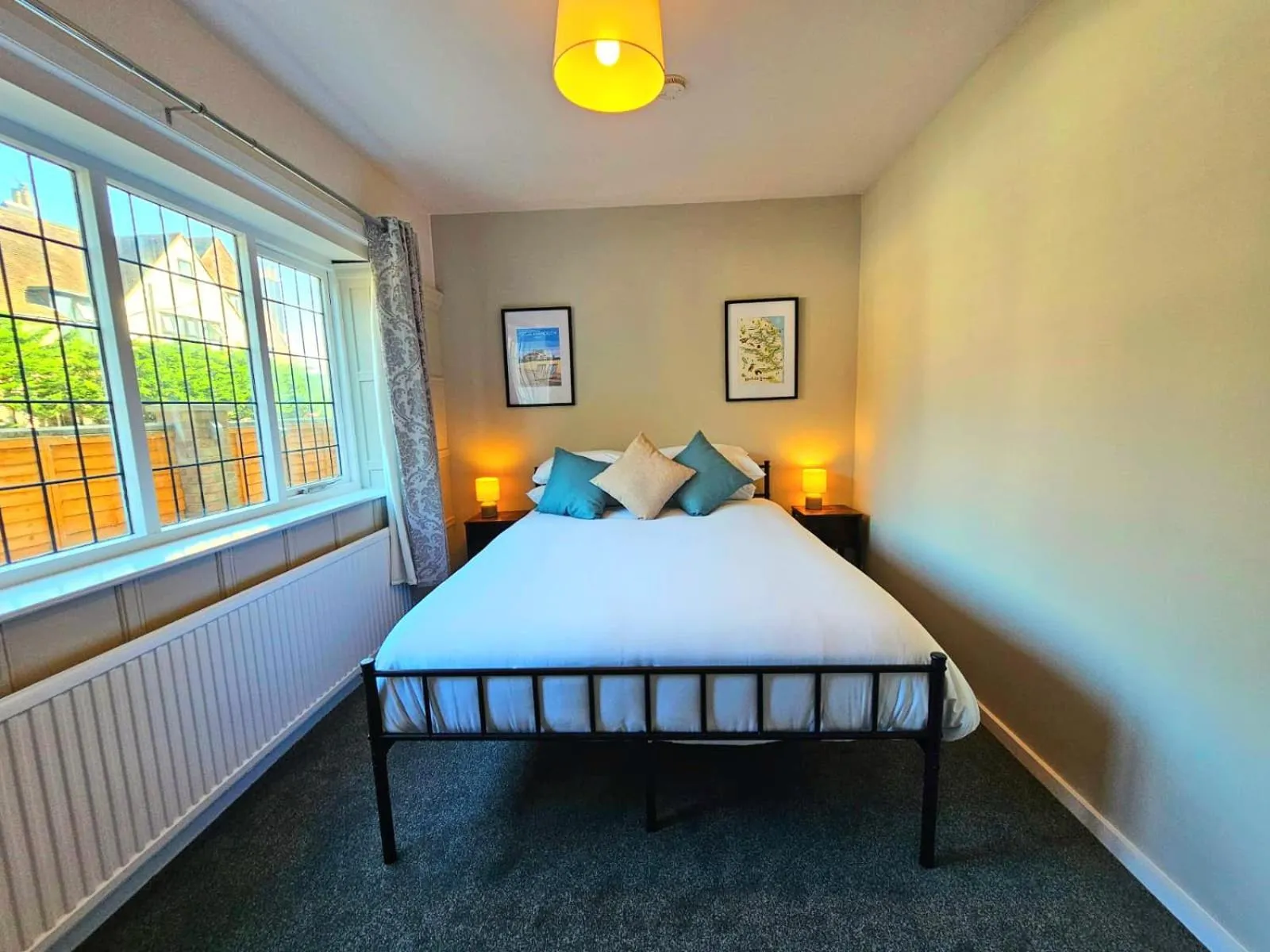 Bedroom, Bed in The Kensington