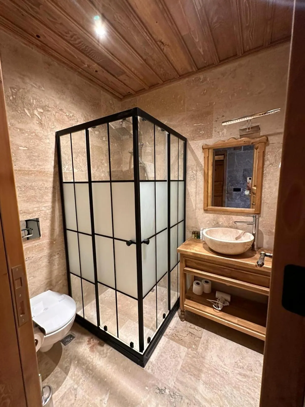 ELEVRES STONE HOUSE HOTEL