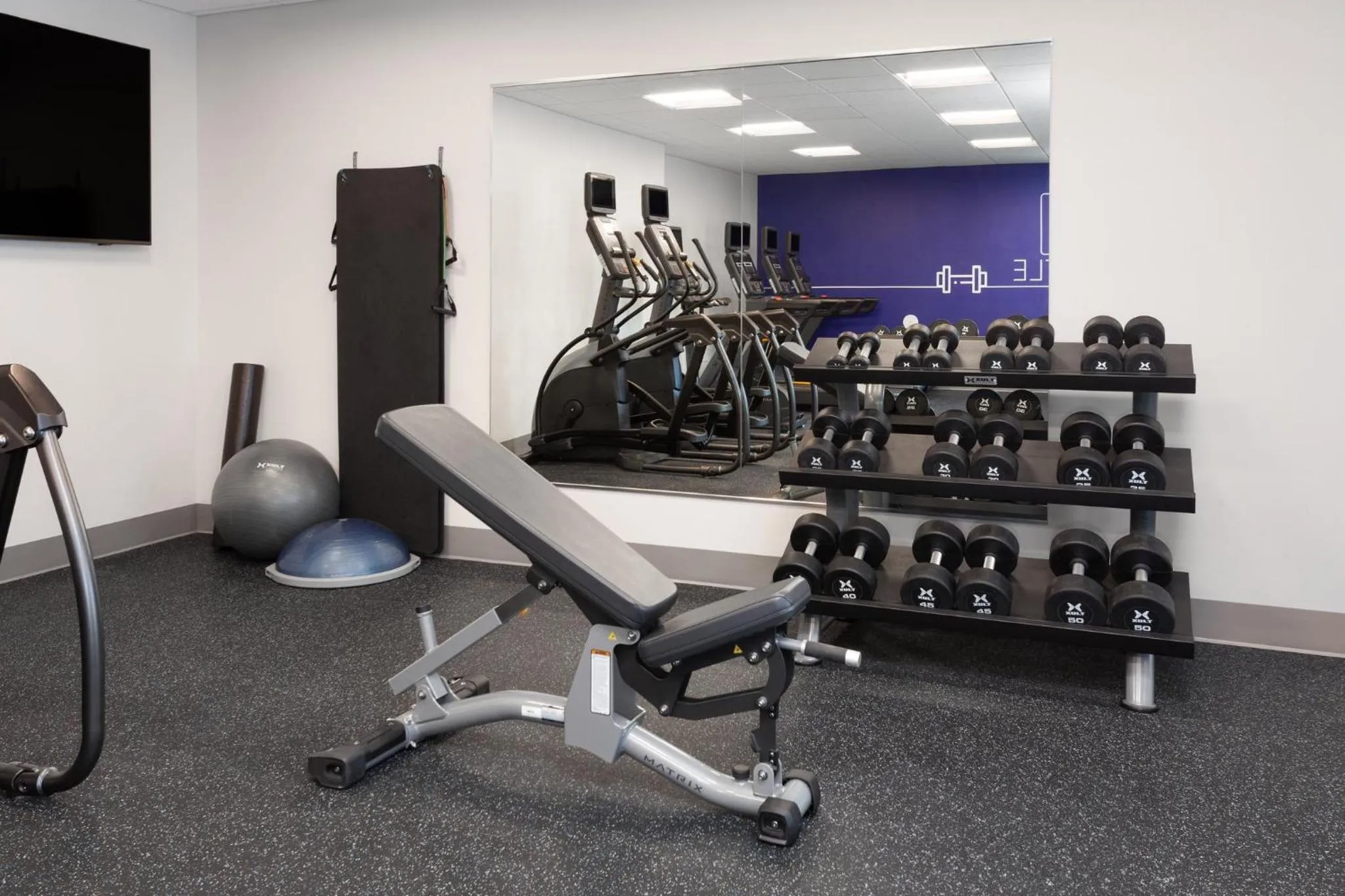 Fitness centre/facilities in Holiday Inn Express & Suites Reedsburg - Dells Area by IHG