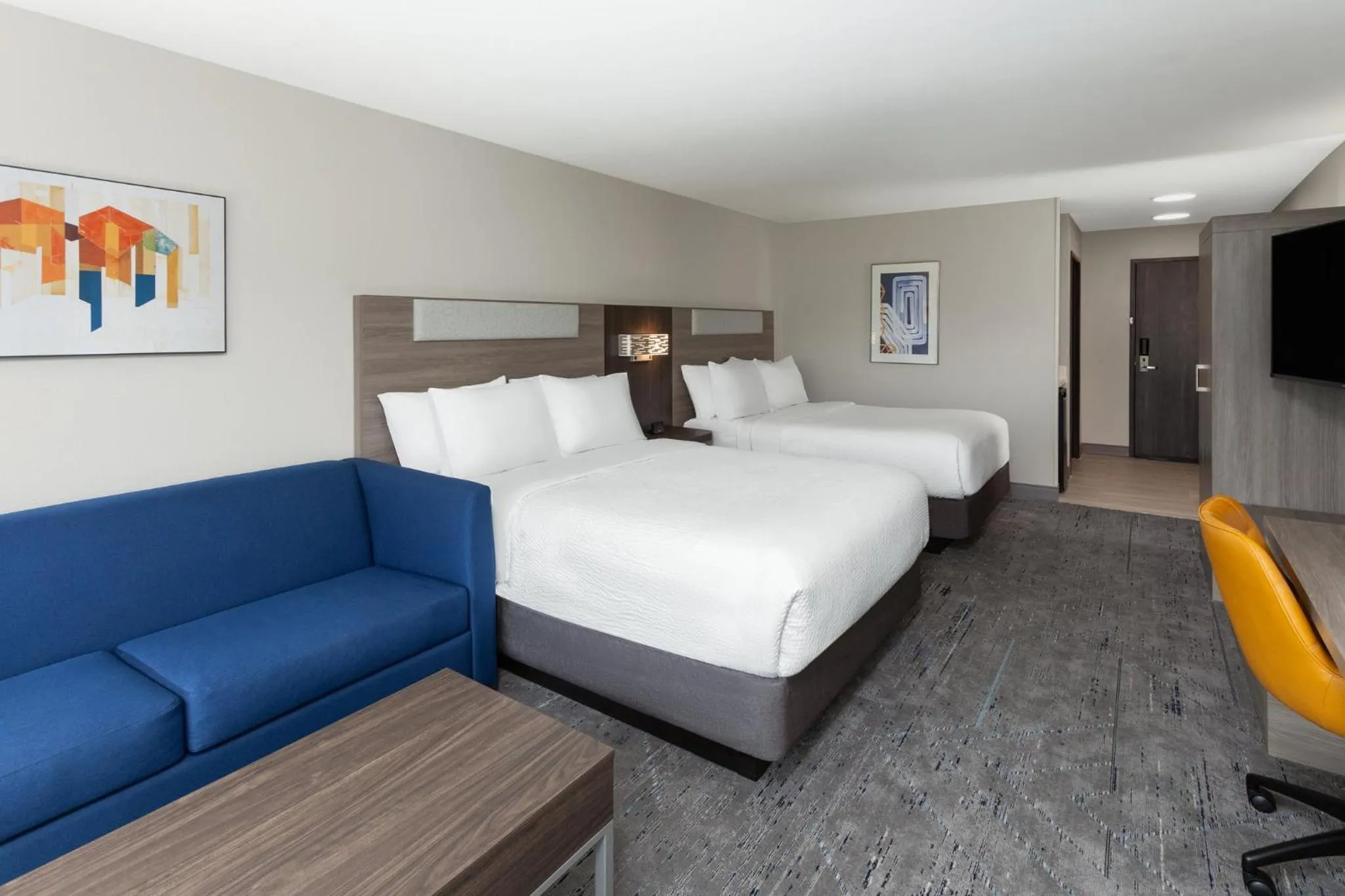 Photo of the whole room, Bed in Holiday Inn Express & Suites Reedsburg - Dells Area by IHG